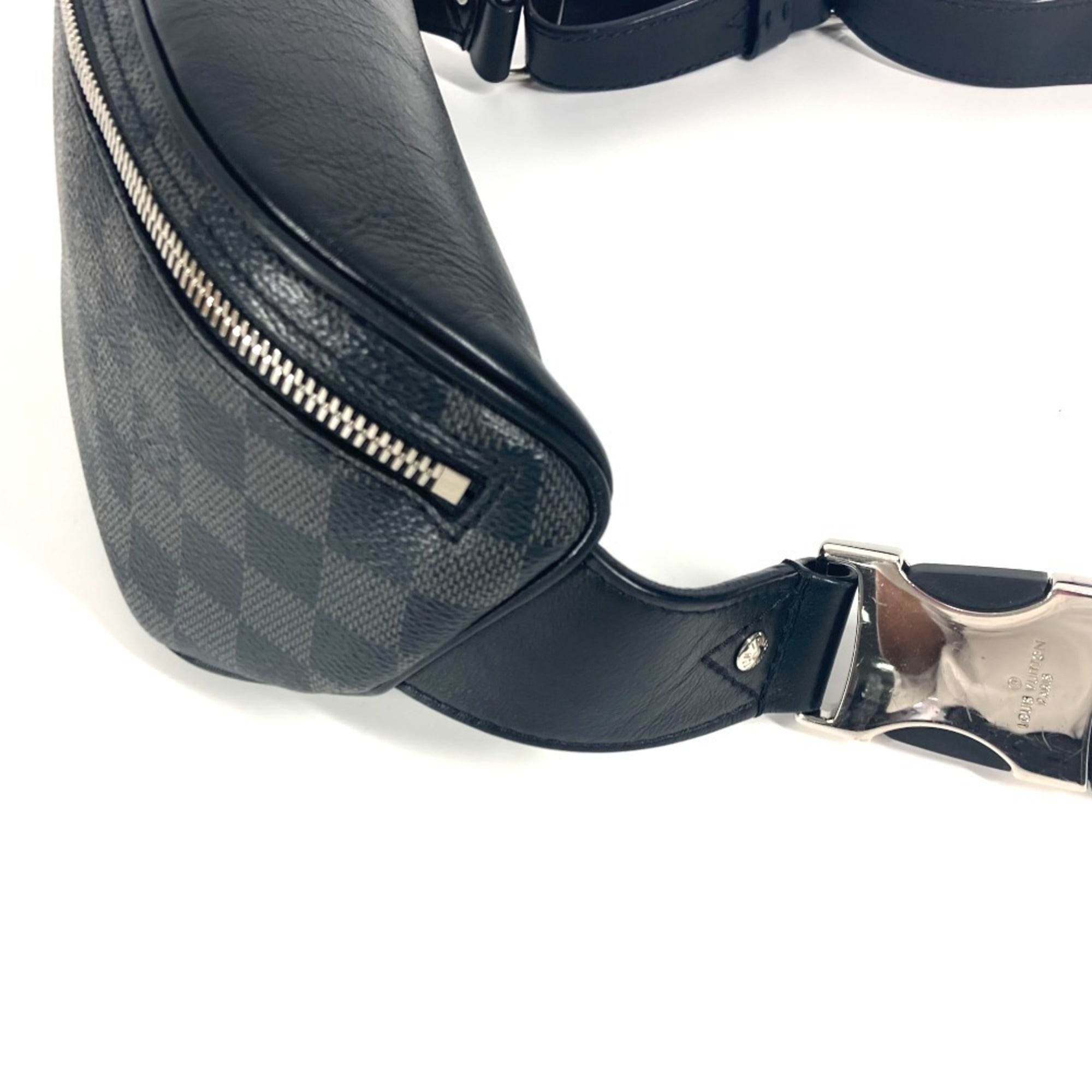 Louis Vuitton Damier Graphite Black Damier Graphite Shoulder Bag Sling Bag (Pre-Owned)