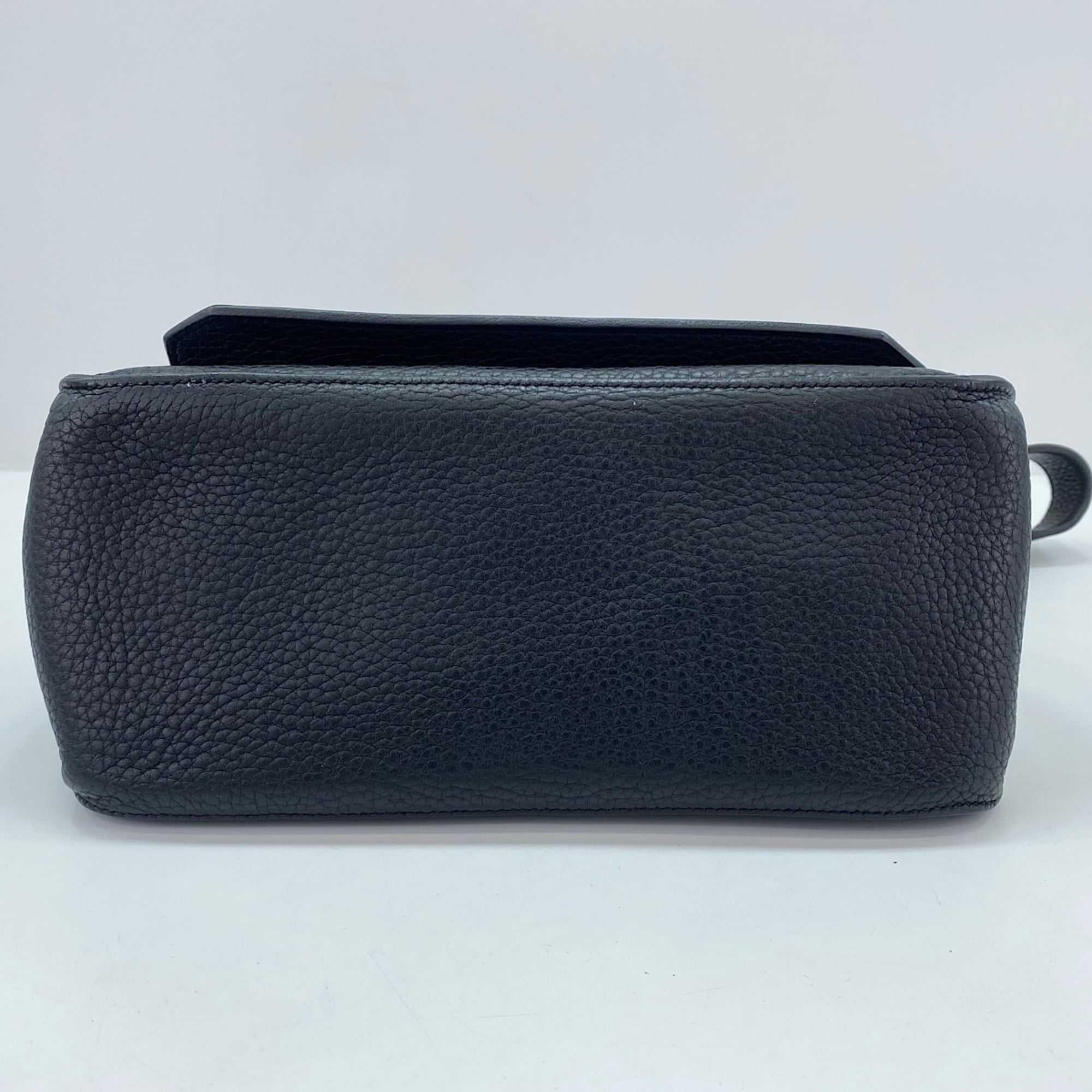 Hermes Black Shoulder Bag (Pre-Owned)
