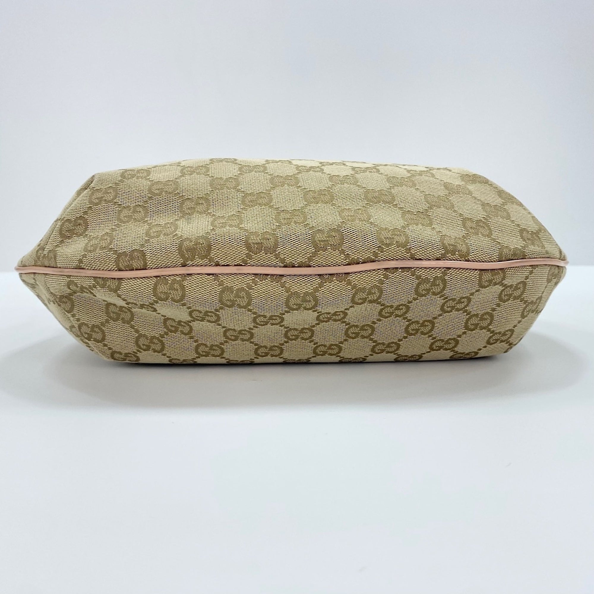 Gucci Beige Shoulder Bag (Pre-Owned)