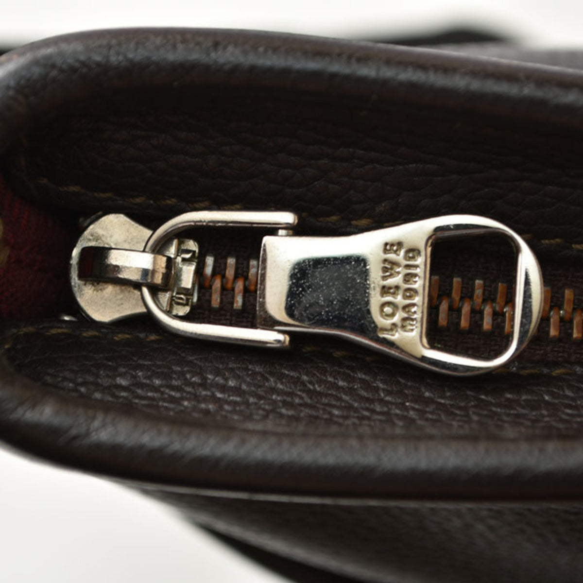 Loewe Dark Brown Leather Messenger Bag Shoulder Bag (Pre-Owned)