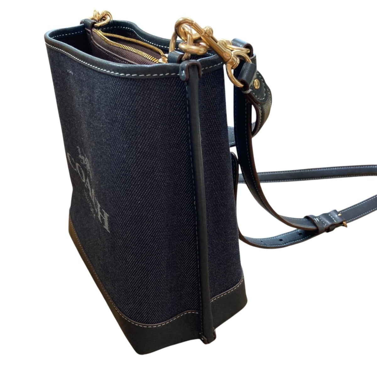 Coach Dark Blue Shoulder Bag (Pre-Owned)