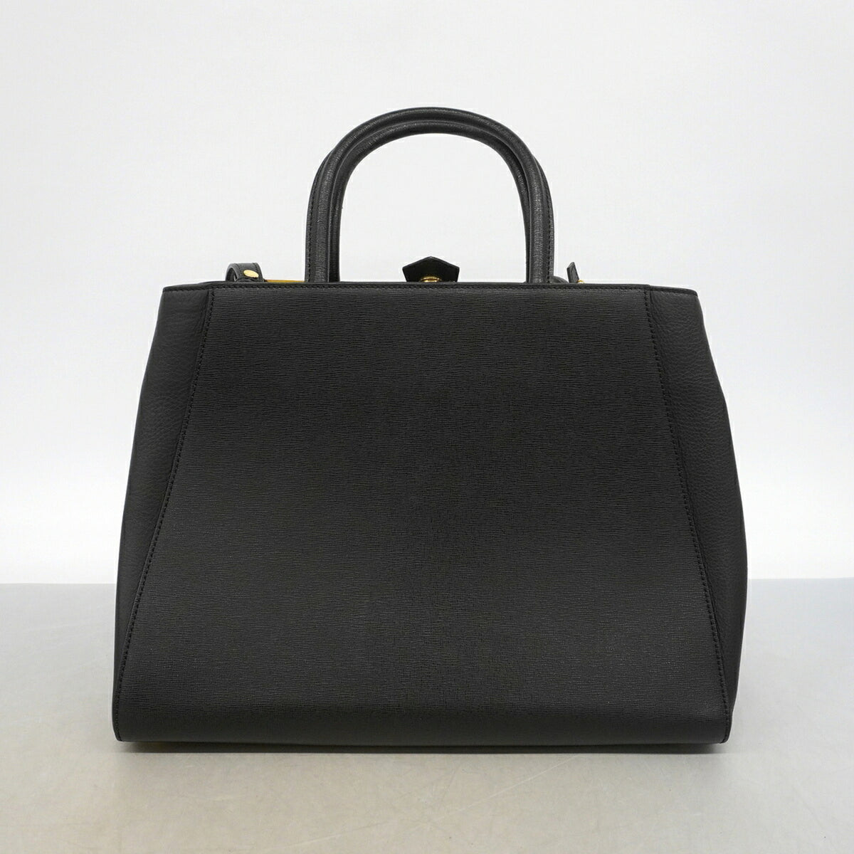 Fendi Black Leather Handbag (Pre-Owned)
