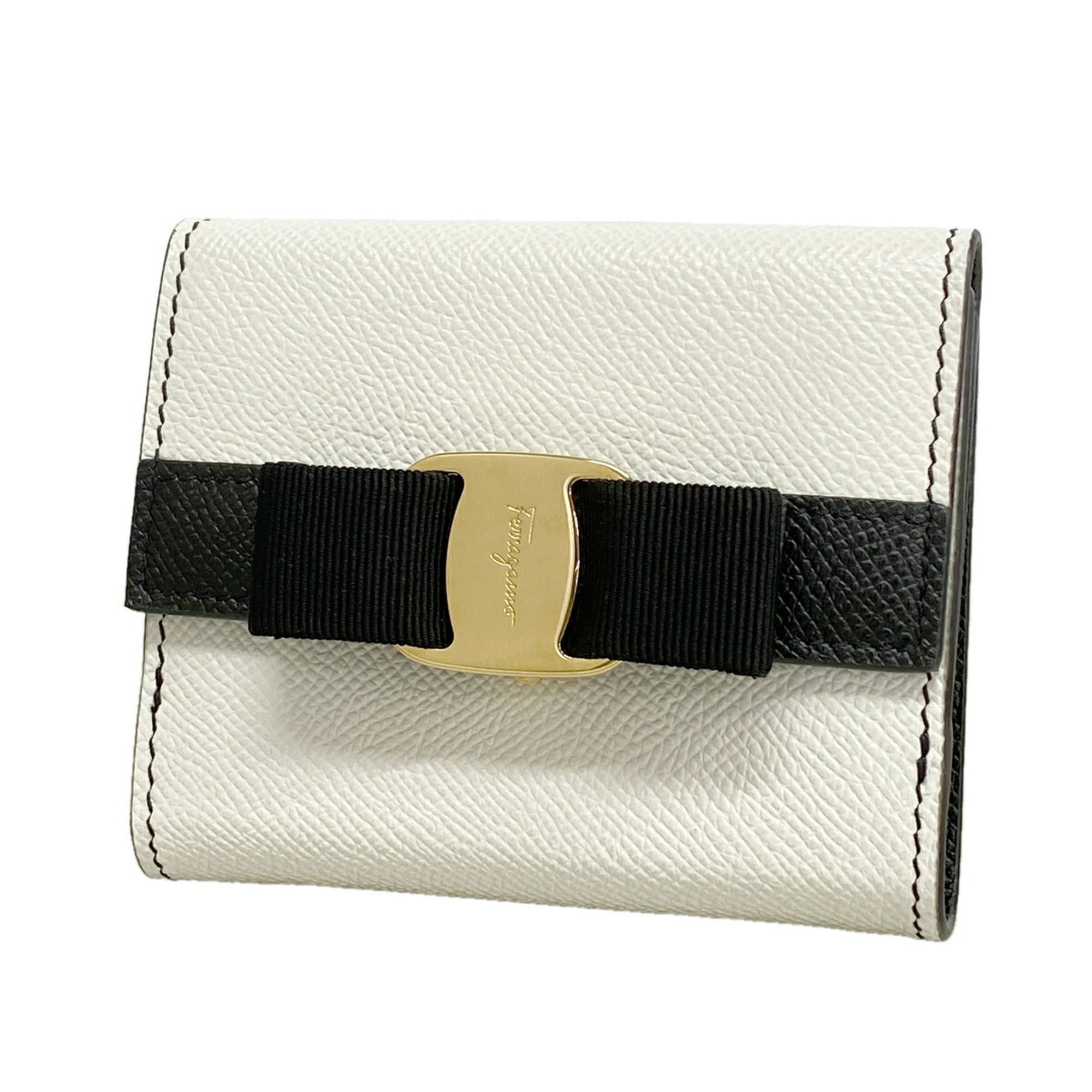 Salvatore Ferragamo Black White Leather Wallet (Bi-Fold) (Pre-Owned)