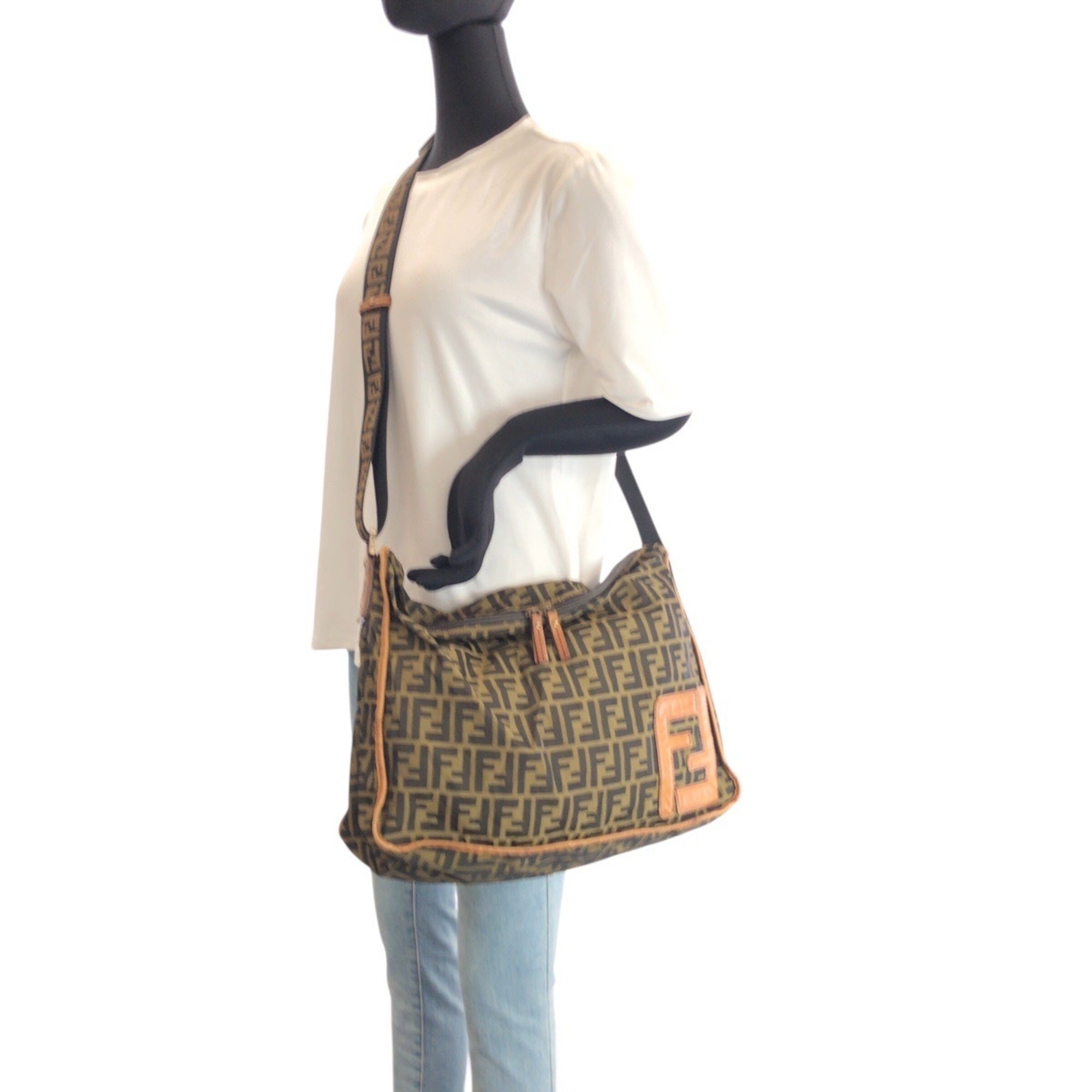 Fendi Brown Dark Brown Nylon Leather Messenger Bag Shoulder Bag (Pre-Owned)