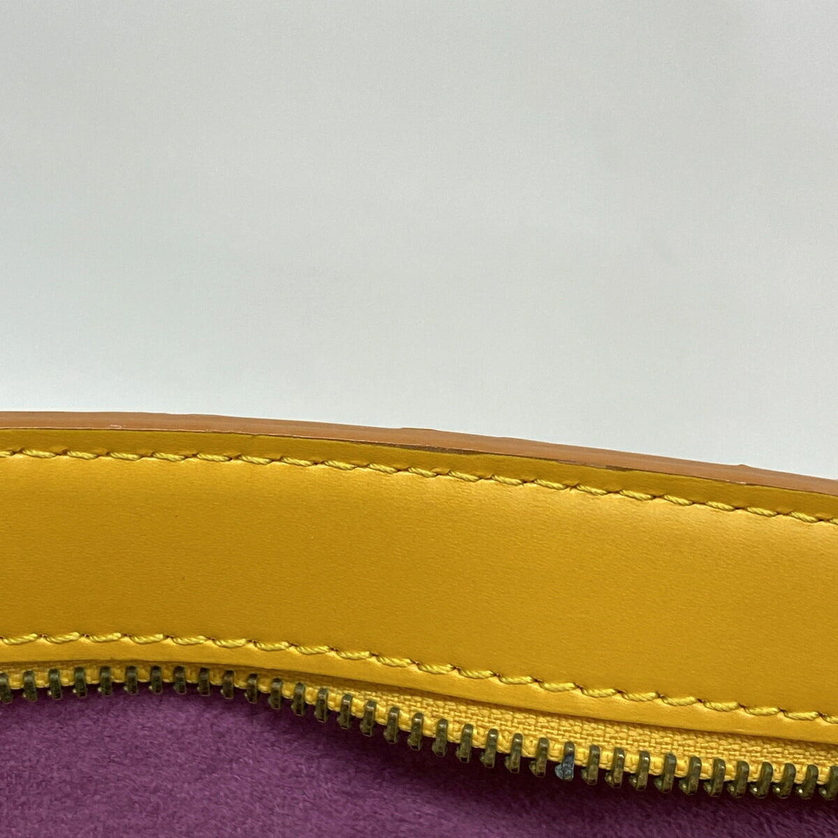 Louis Vuitton Jaune Shoulder Bag (Pre-Owned)