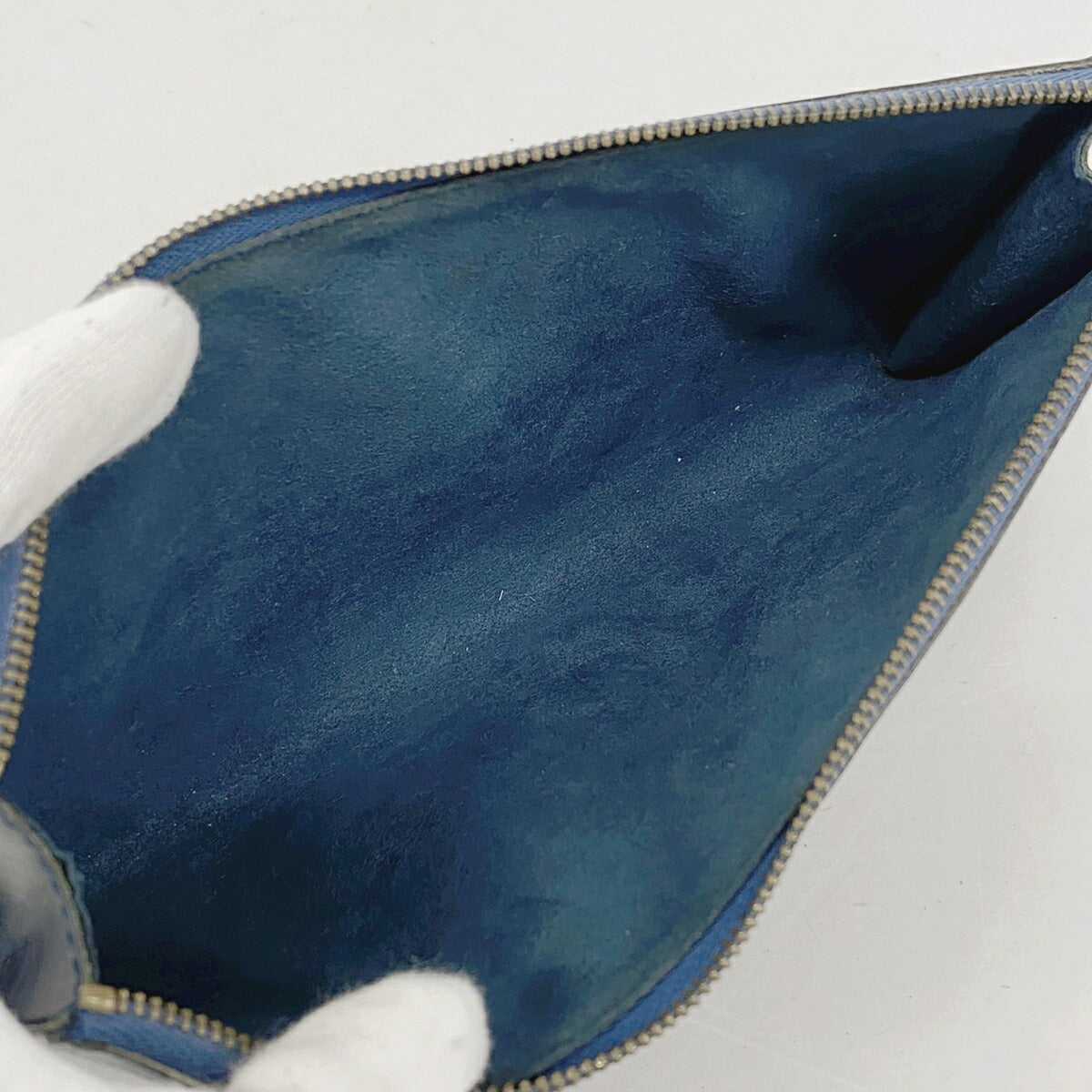 Louis Vuitton Toledo Blue Pouch (Pre-Owned)