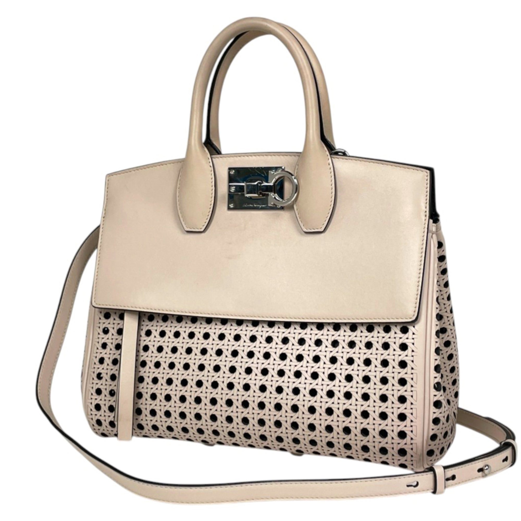 Salvatore Ferragamo Gancini Ivory Leather Handbag (Pre-Owned)