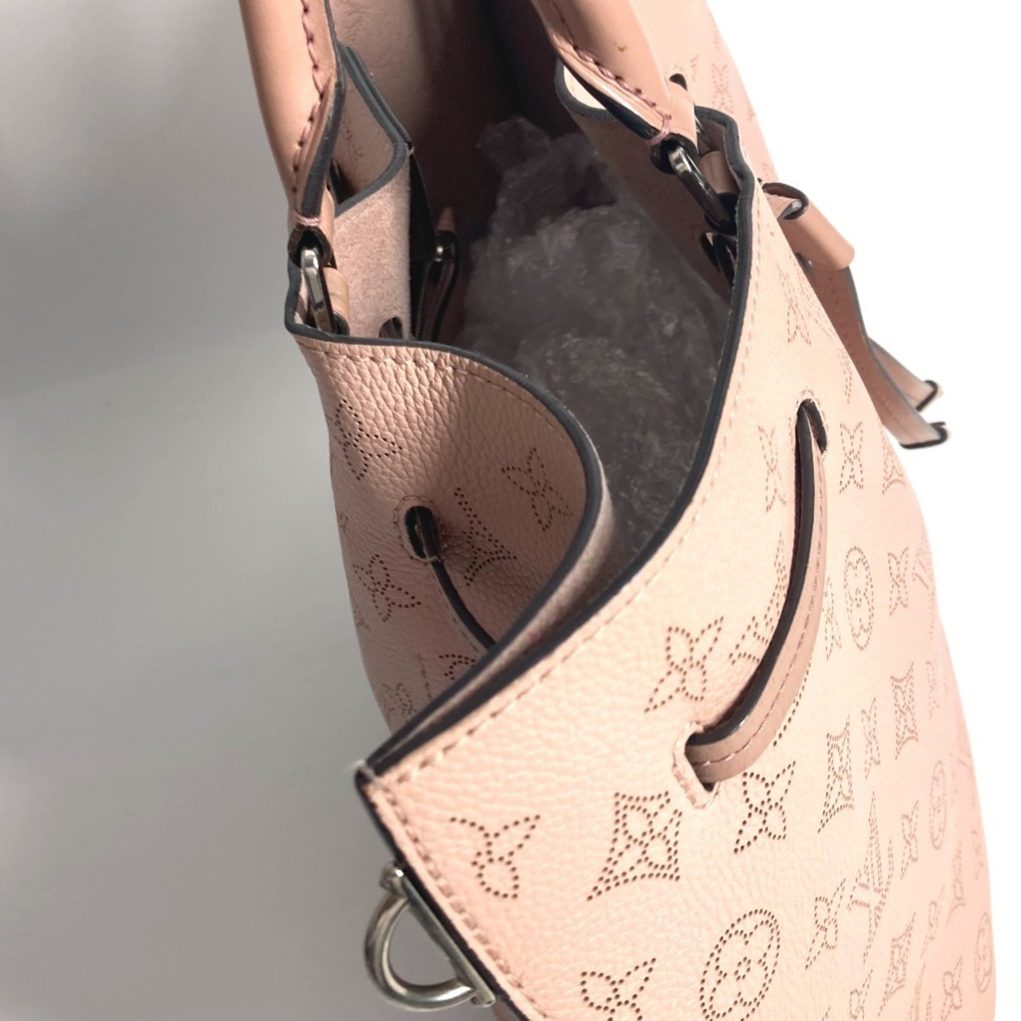 Louis Vuitton Magnolia Pink Mahina Leather Handbag Shoulder Bag (Pre-Owned)