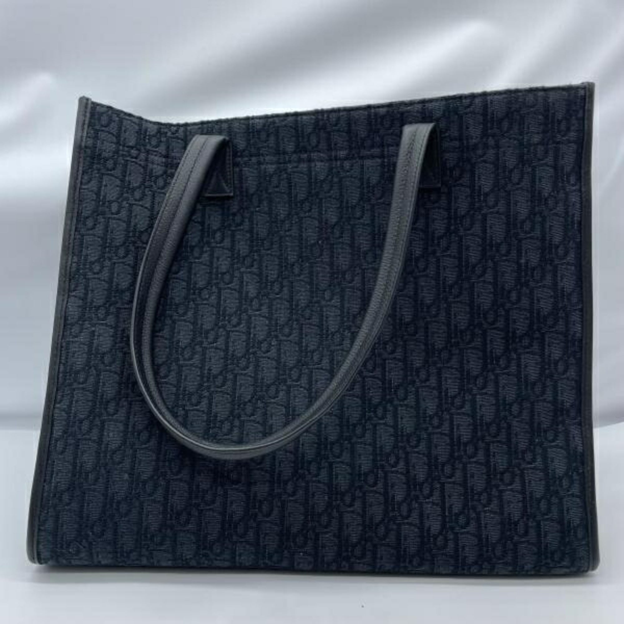 Christian Dior Black Tote Bag (Pre-Owned)