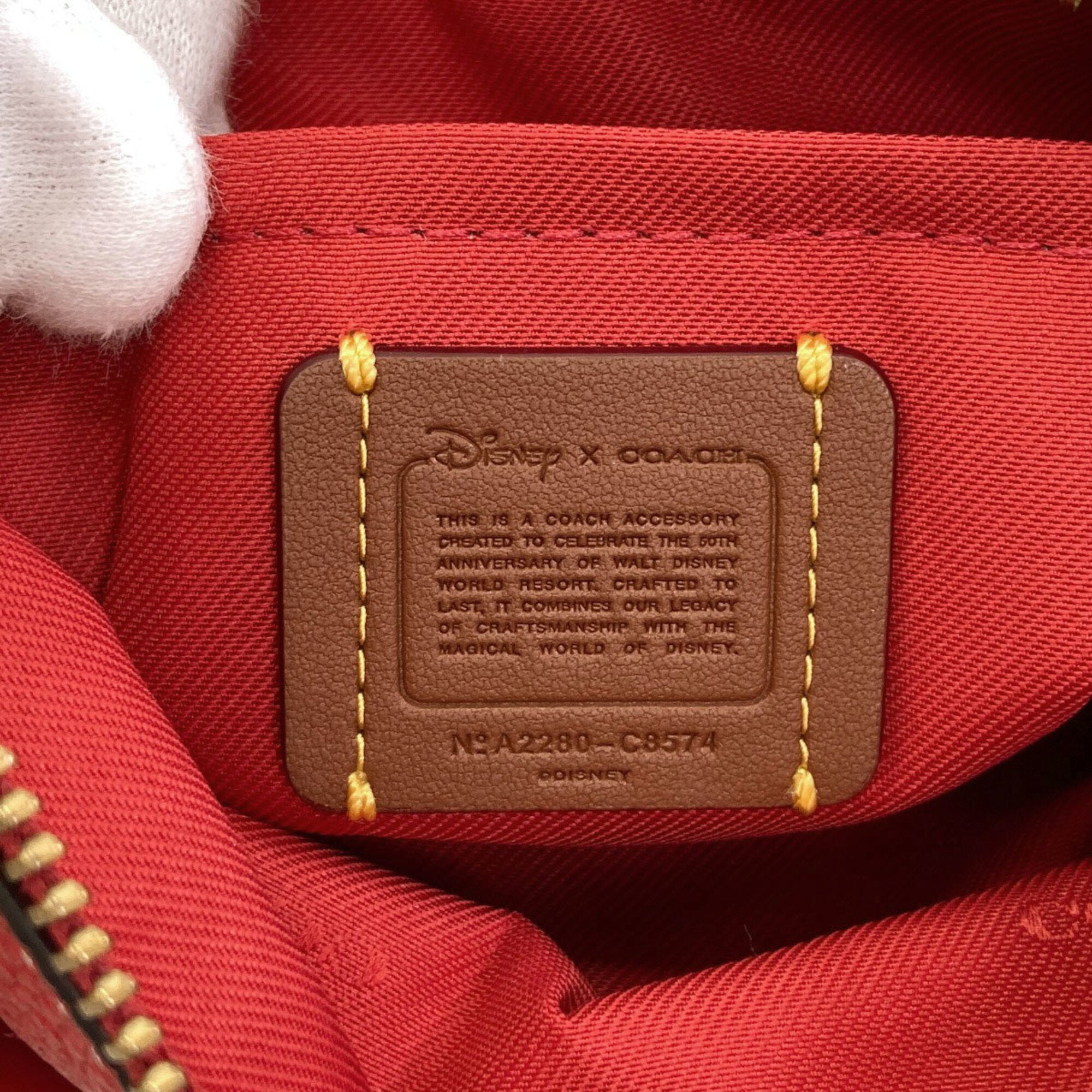 Coach Red Color Leather Shoulder Bag (Pre-Owned)