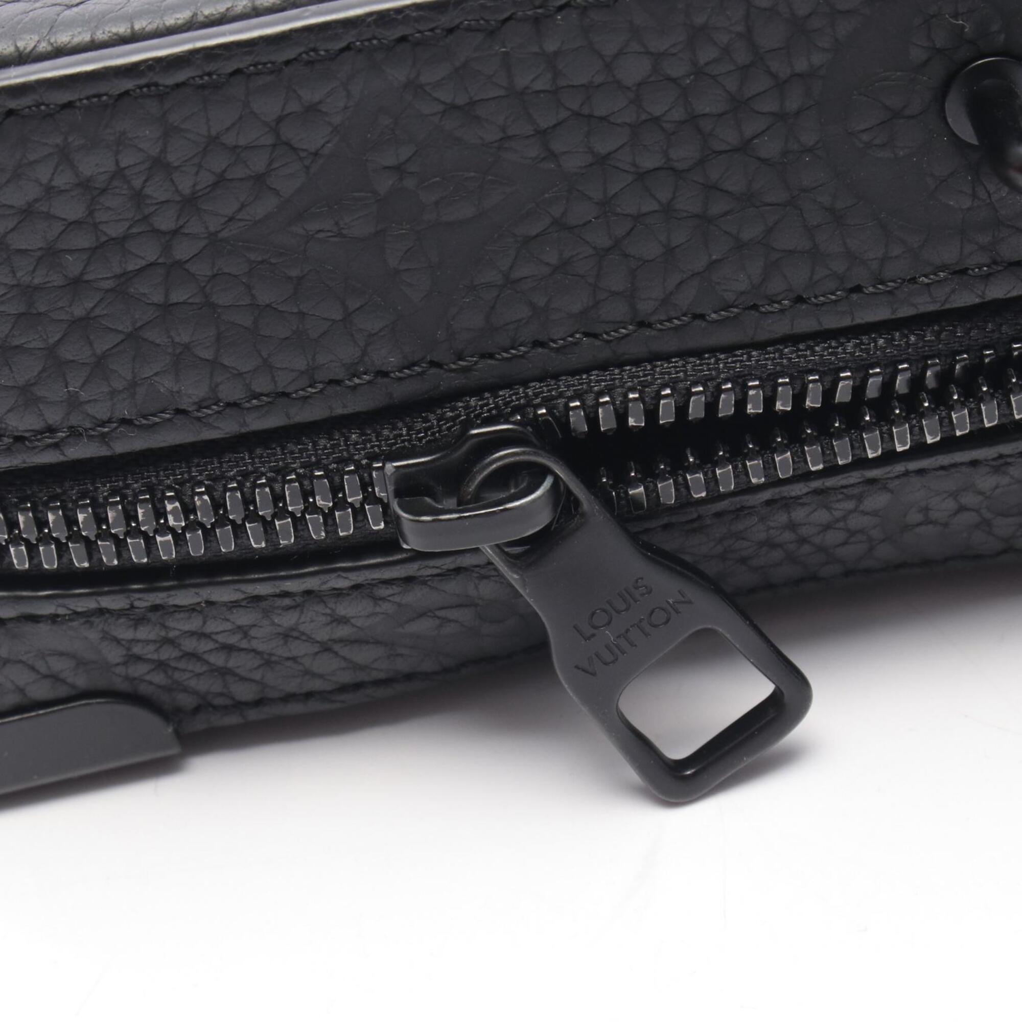 Louis Vuitton Black Noir Monogram Leather Handbag Shoulder Bag (Pre-Owned)
