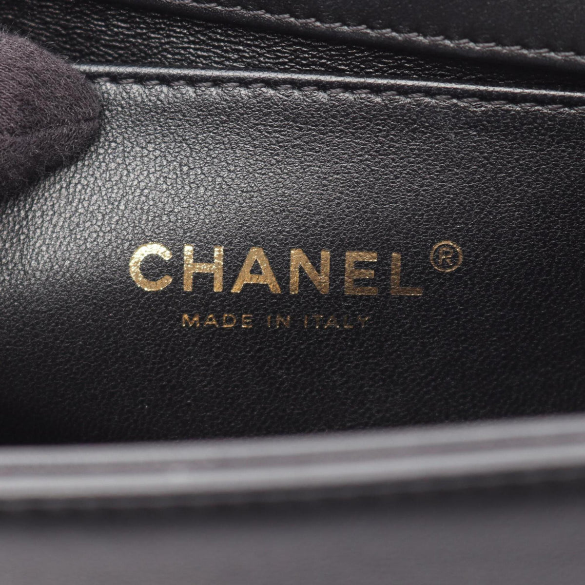 Chanel Black Leather Handbag Shoulder Bag (Pre-Owned)