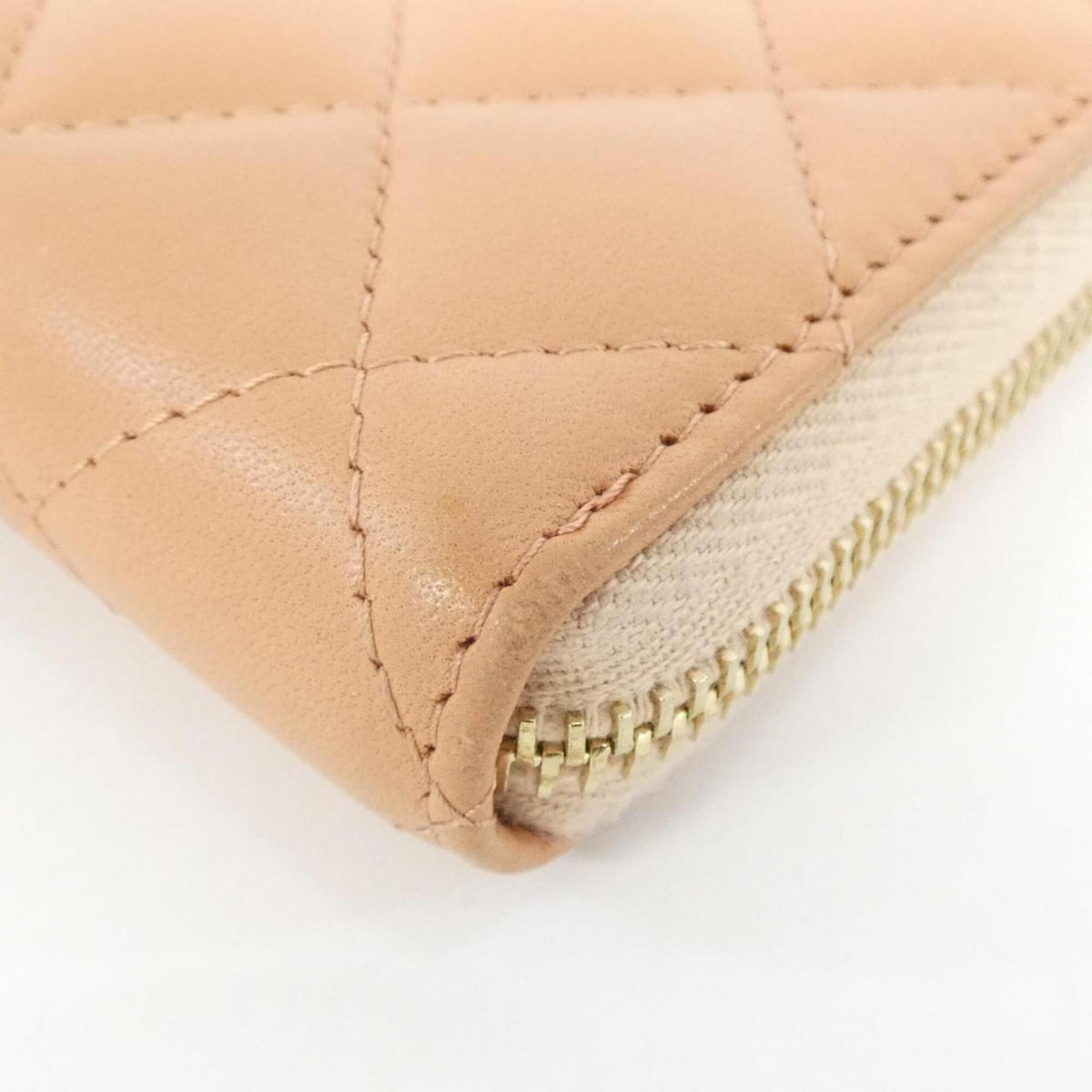 Chanel Leather Long Wallet (Bi-Fold) (Pre-Owned)