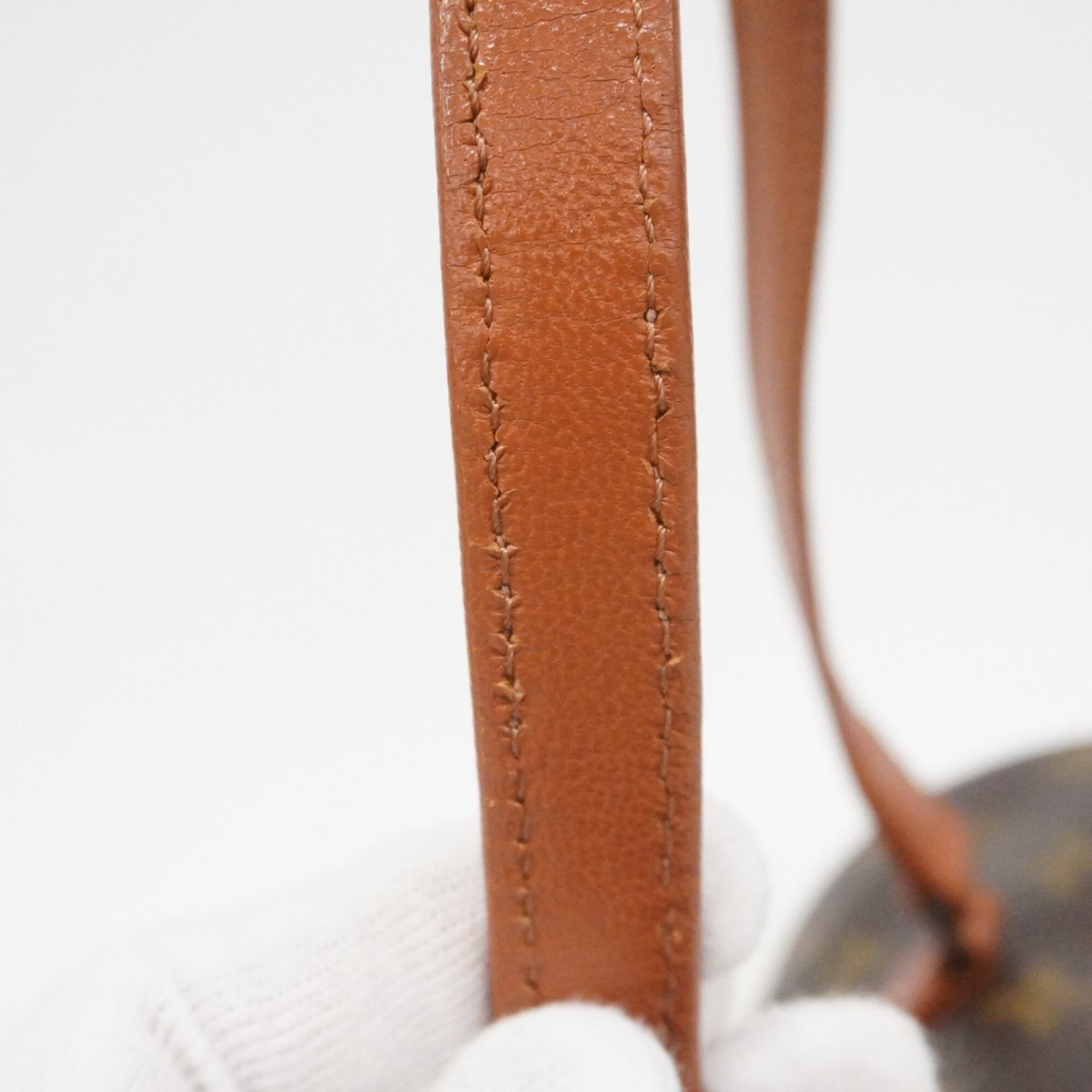 Louis Vuitton Brown Handbag (Pre-Owned)