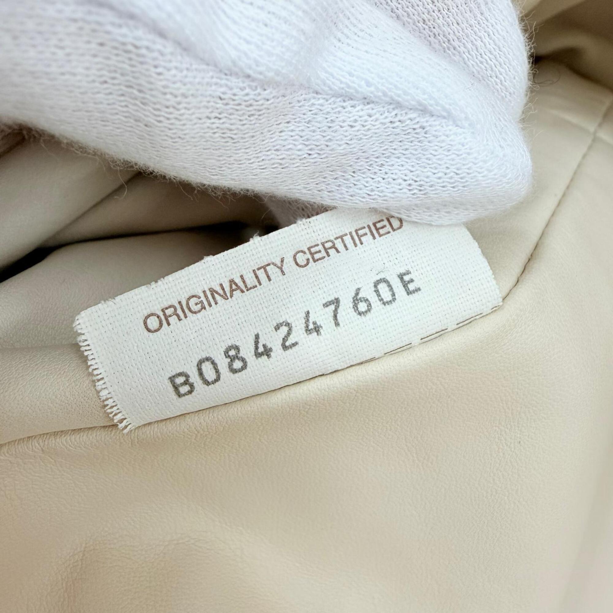 Bottega Veneta Ivory Leather Clutch Bag Pouch (Pre-Owned)