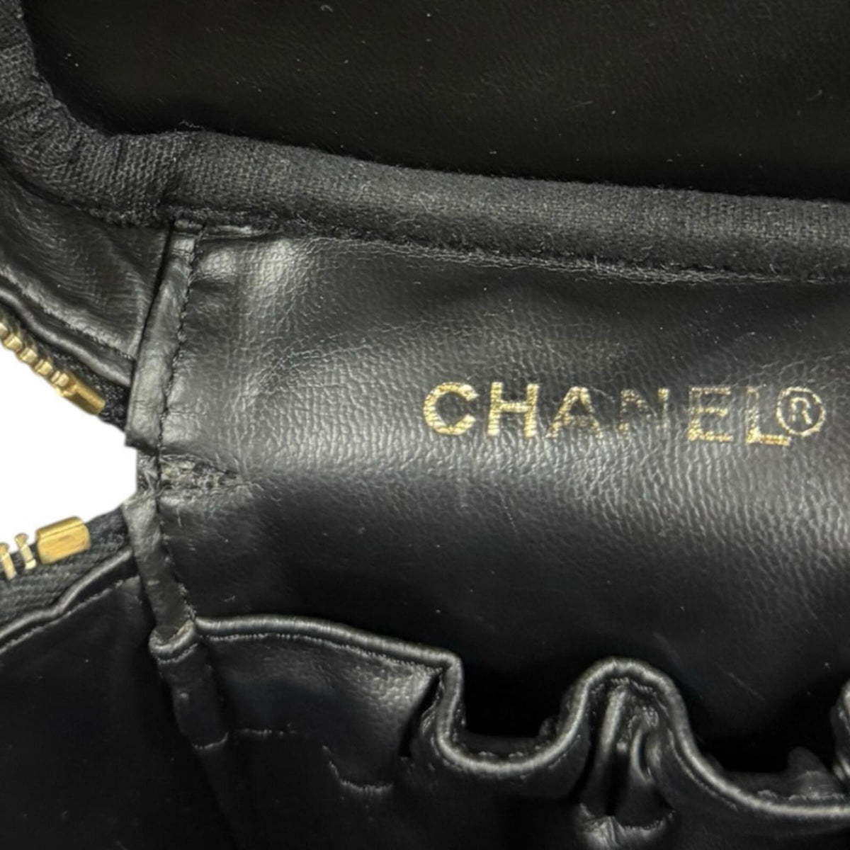 Chanel Black Grained Calfskin Handbag Vanity Bag (Pre-Owned)