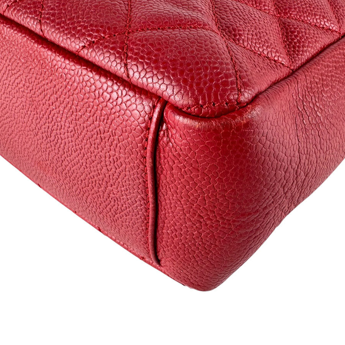 Chanel Red Color Grained Calfskin Handbag (Pre-Owned)