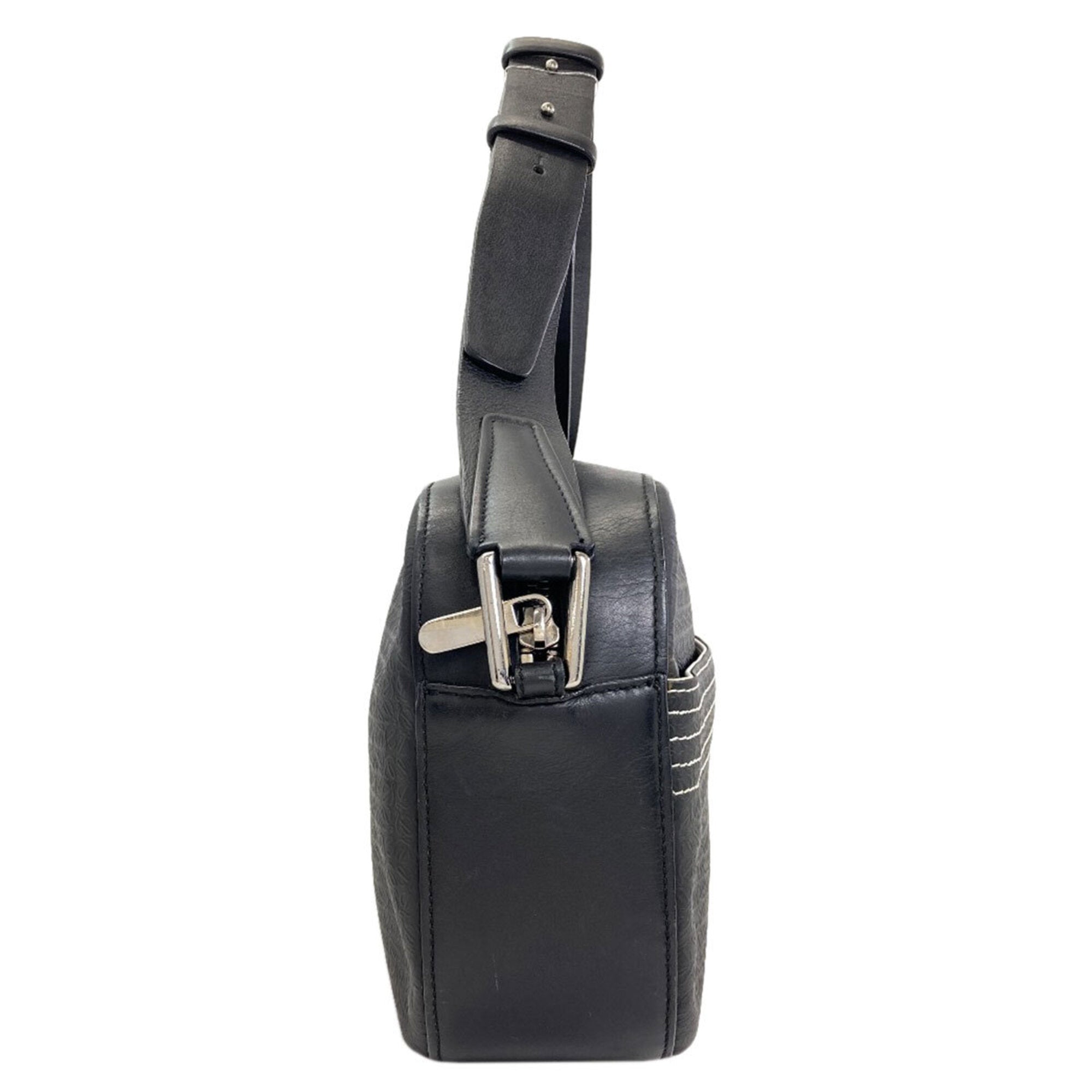 Loewe Black Leather Shoulder Bag (Pre-Owned)
