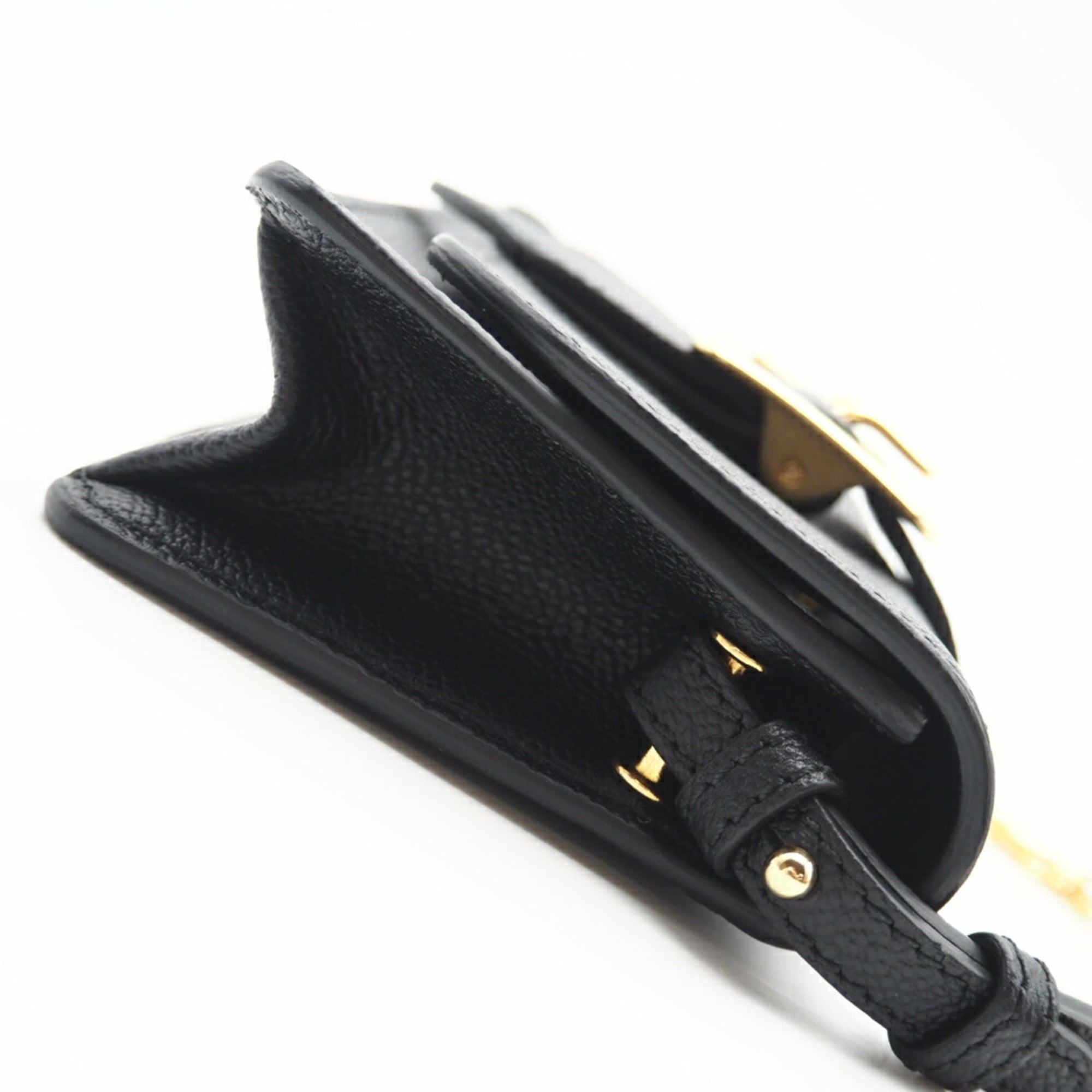 Burberry Black Leather Shoulder Bag (Pre-Owned)