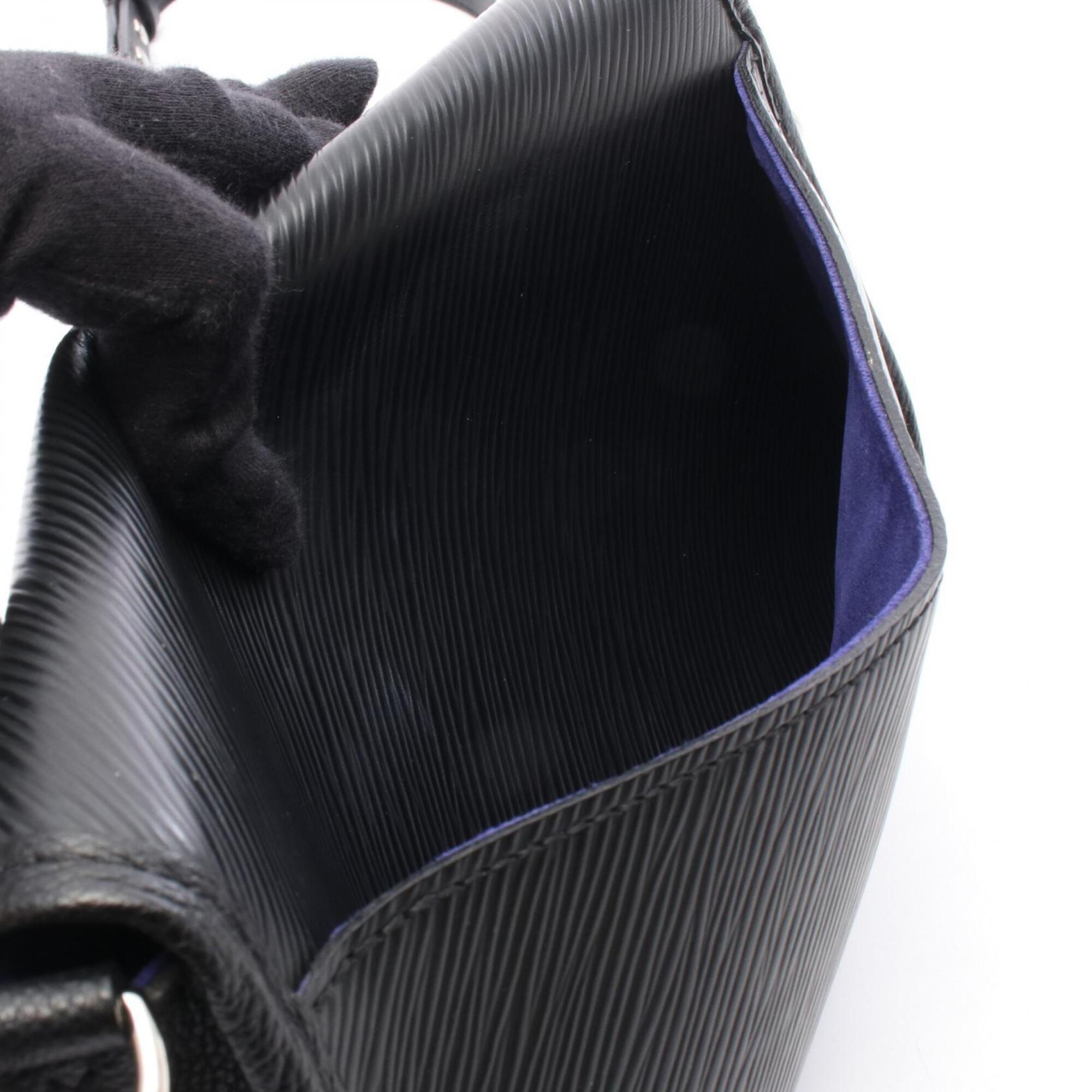 Louis Vuitton Black Leather Handbag Shoulder Bag (Pre-Owned)