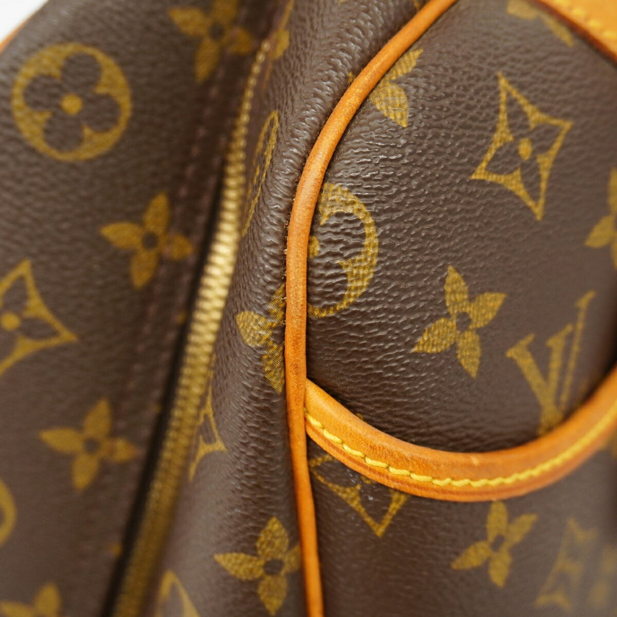 Louis Vuitton Brown Handbag (Pre-Owned)