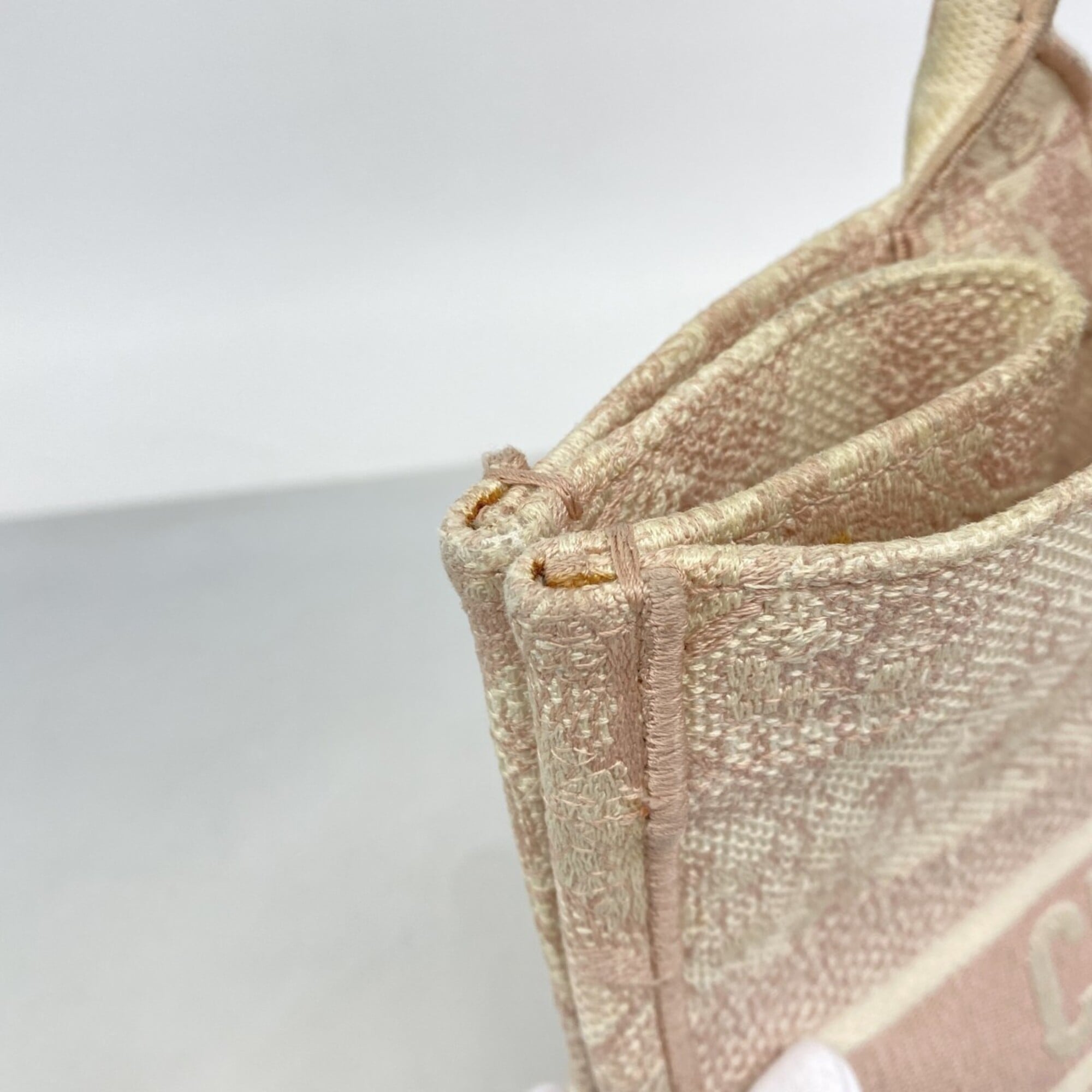 Christian Dior Pink White Canvas Tote Bag (Pre-Owned)