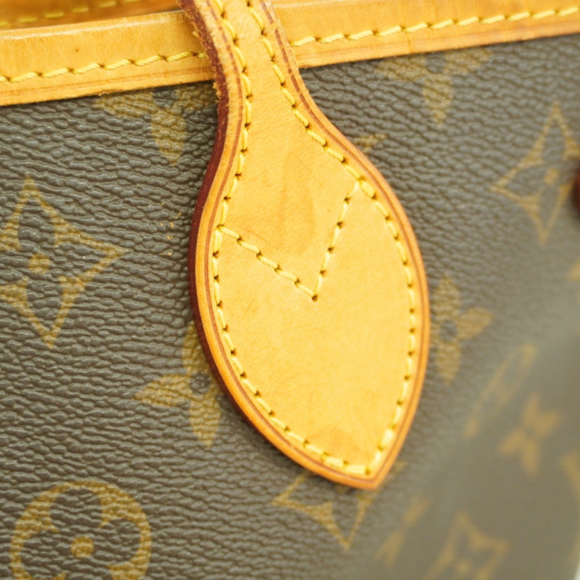 Louis Vuitton Brown Tote Bag (Pre-Owned)