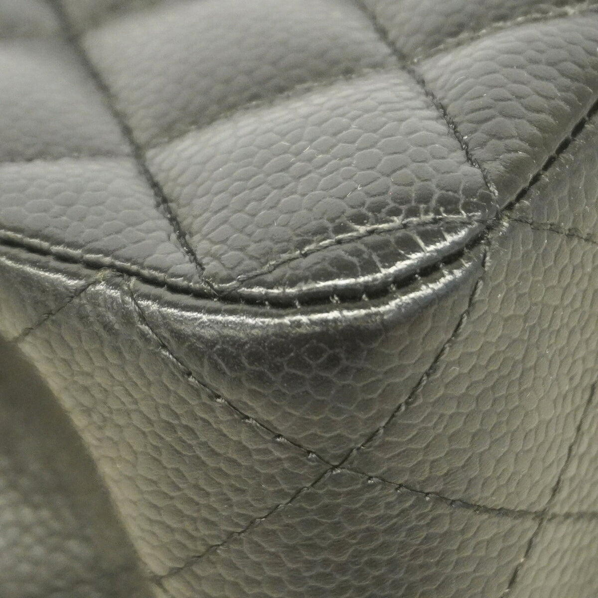 Chanel Black Grained Calfskin Shoulder Bag (Pre-Owned)