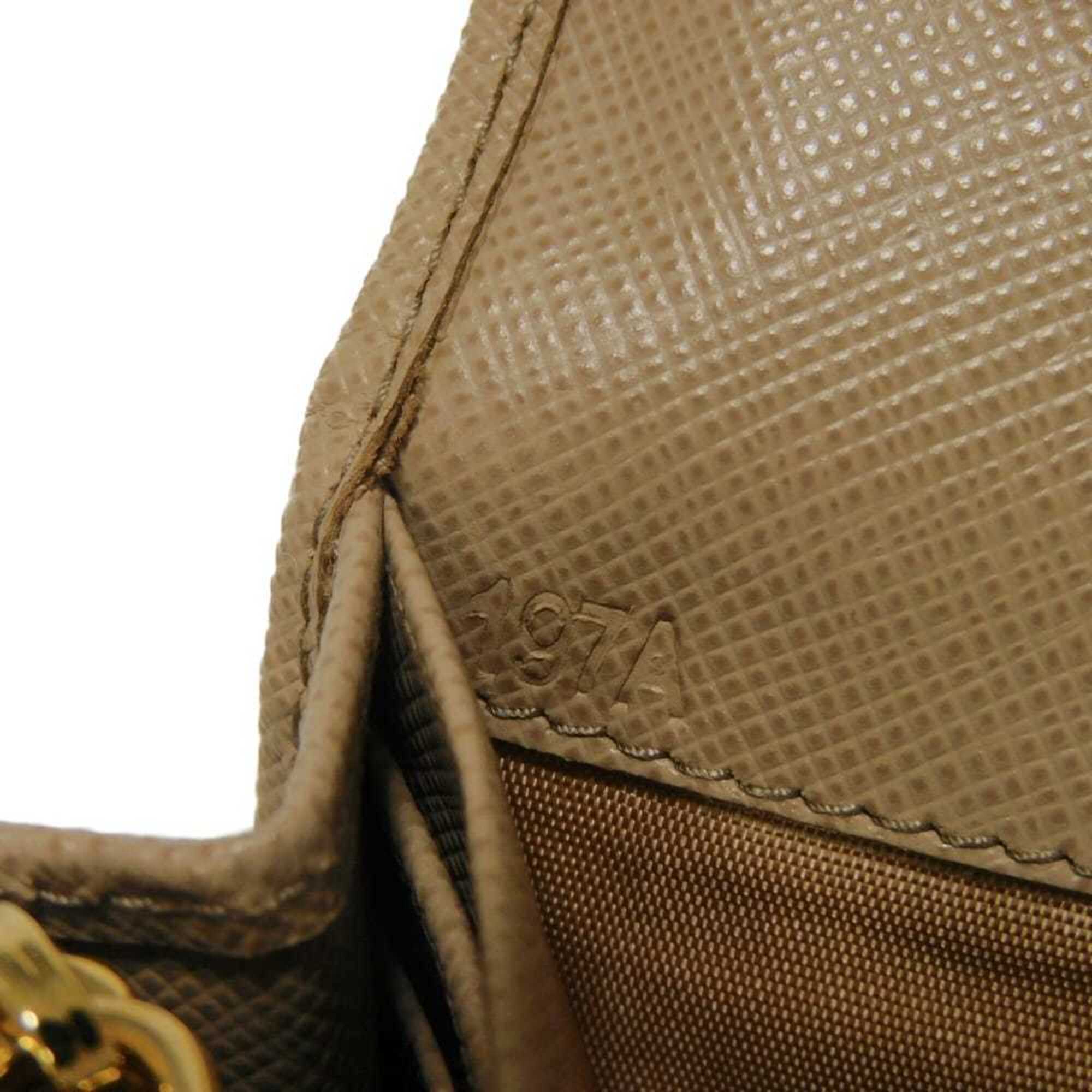 Prada Beige Saffiano Lux Long Wallet (Bi-Fold) (Pre-Owned)