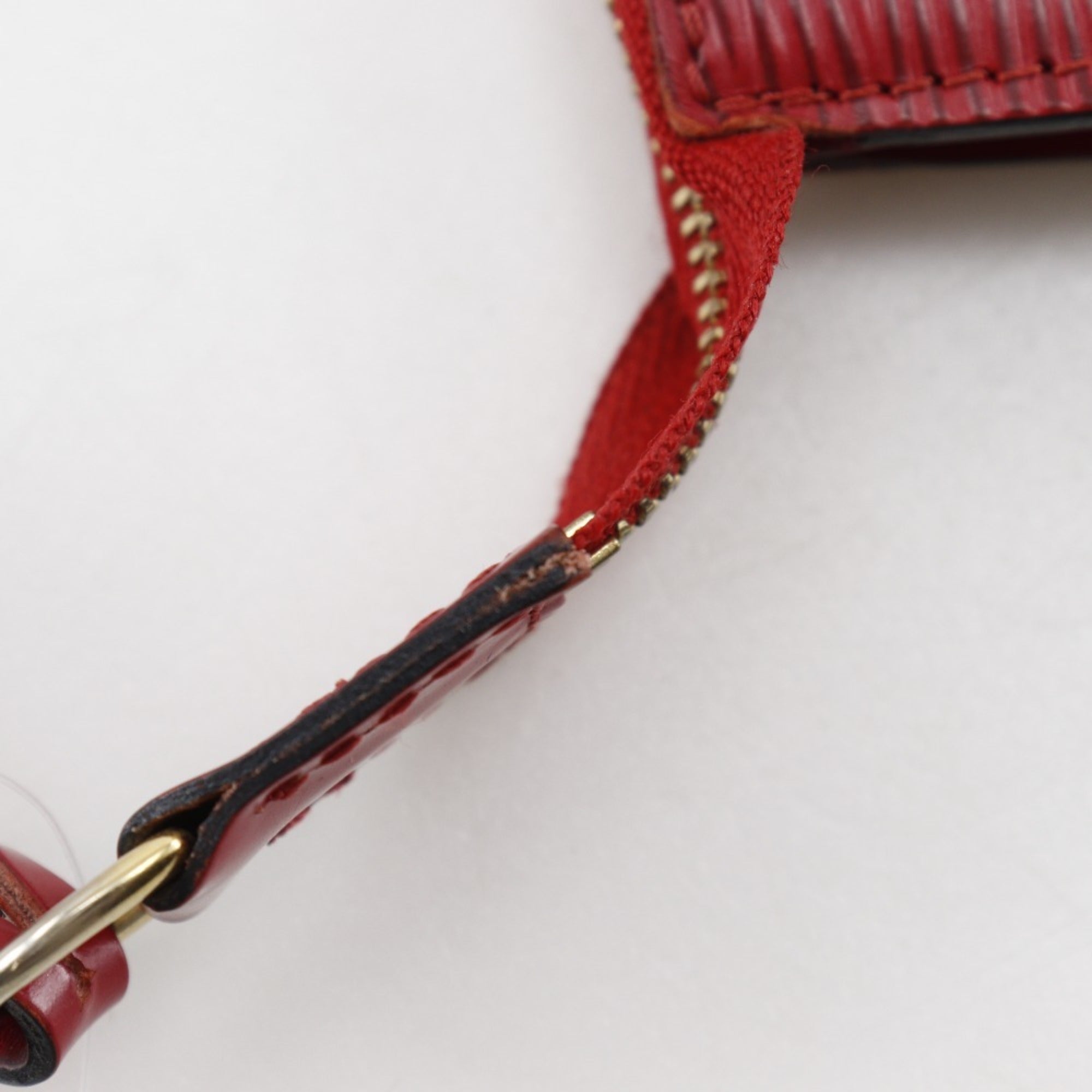 Louis Vuitton Castilian Red Red Color Epi Leather Pochette Pouch (Pre-Owned)