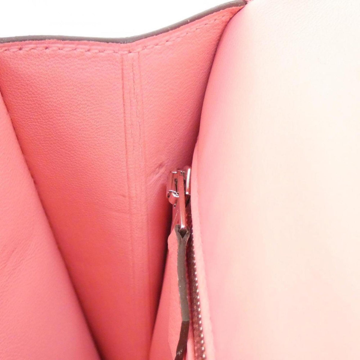 Hermes Pink Shoulder Bag (Pre-Owned)