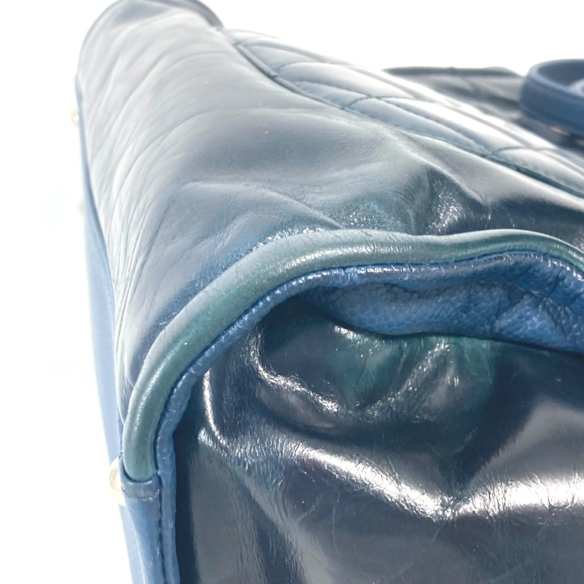 Chanel Navy Leather Shoulder Bag (Pre-Owned)