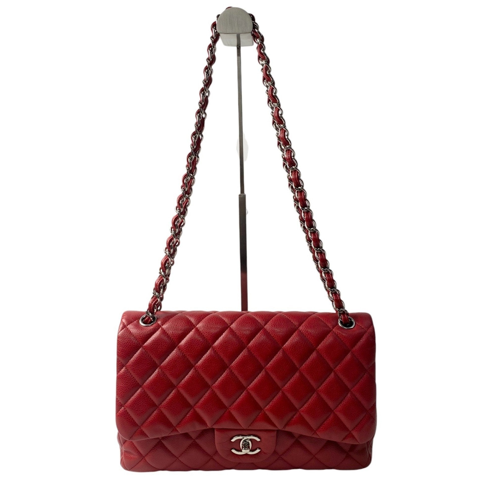 Chanel Matelasse Red Color Grained Calfskin Shoulder Bag (Pre-Owned)