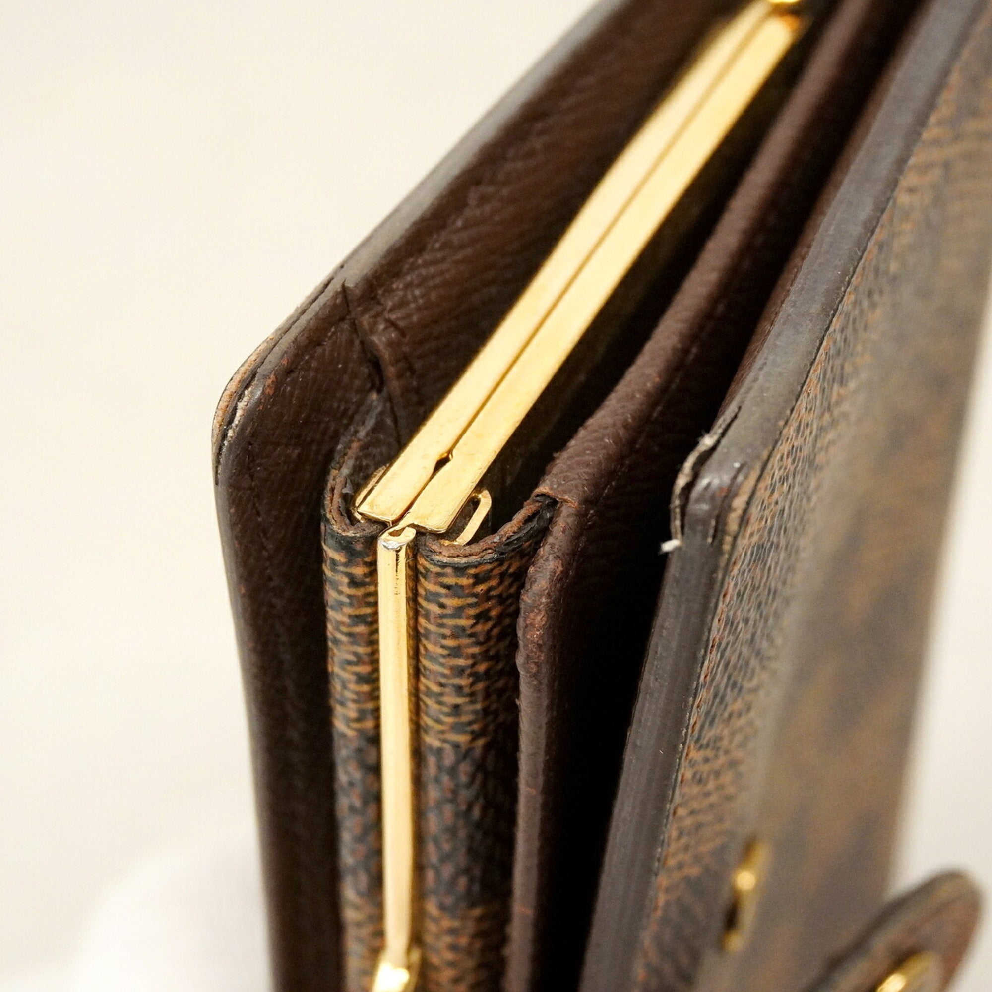 Louis Vuitton Ebene Wallet (Bi-Fold) (Pre-Owned)