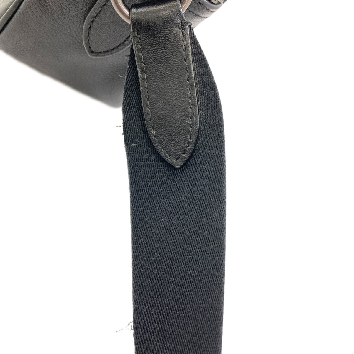 Coach Black Leather Shoulder Bag (Pre-Owned)