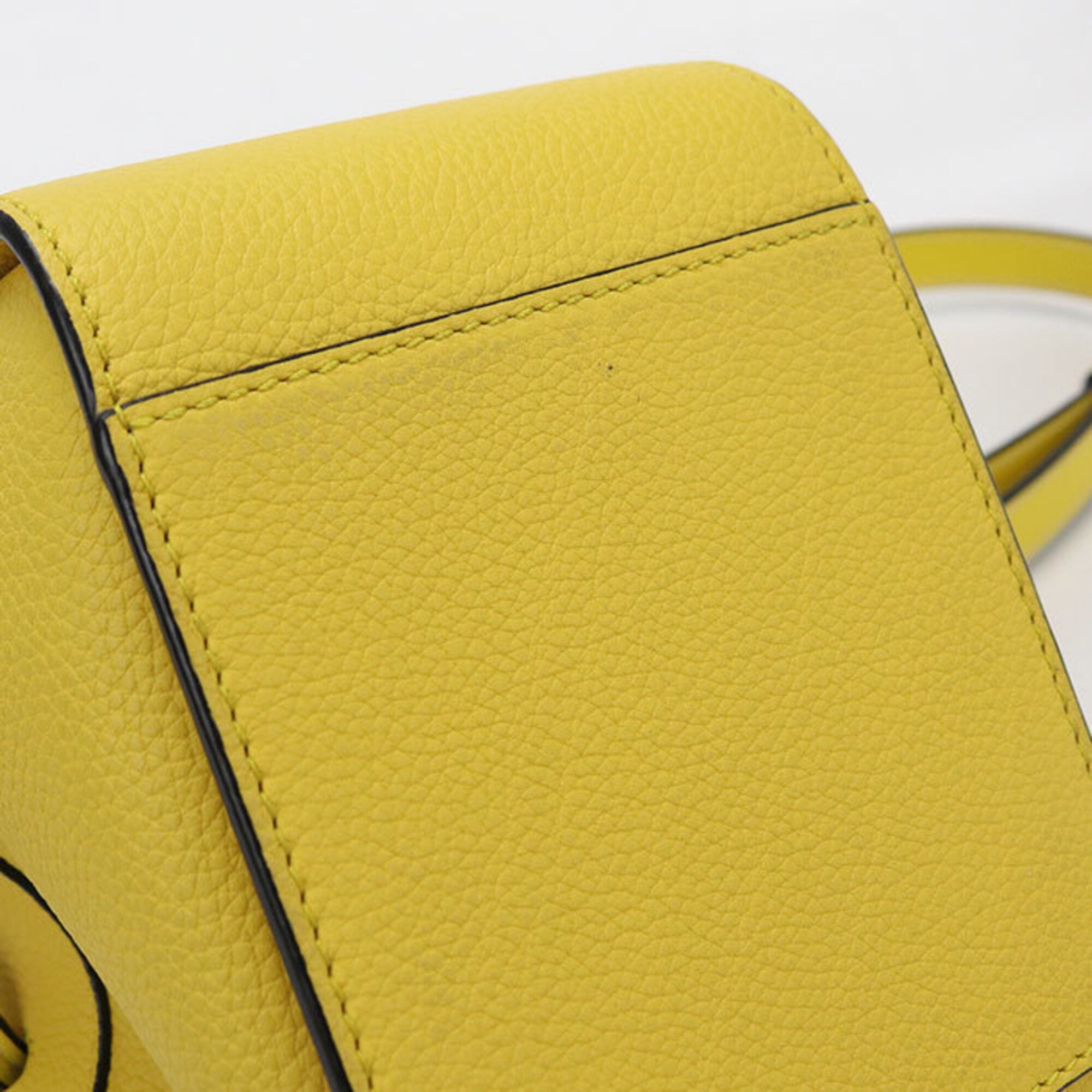 Loewe Yellow Leather Handbag (Pre-Owned)