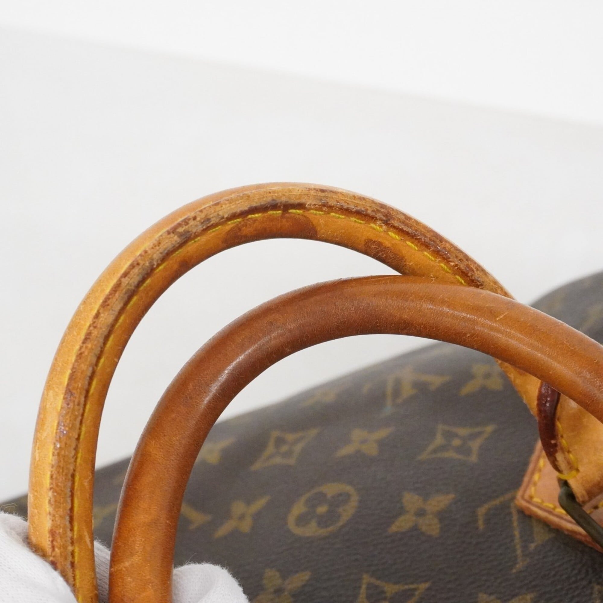 Louis Vuitton Brown Handbag (Pre-Owned)