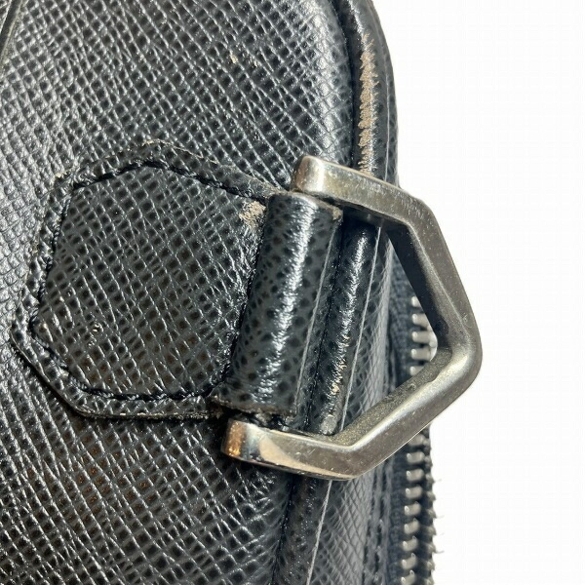 Louis Vuitton Ardoise Taiga Leather Handbag (Pre-Owned)