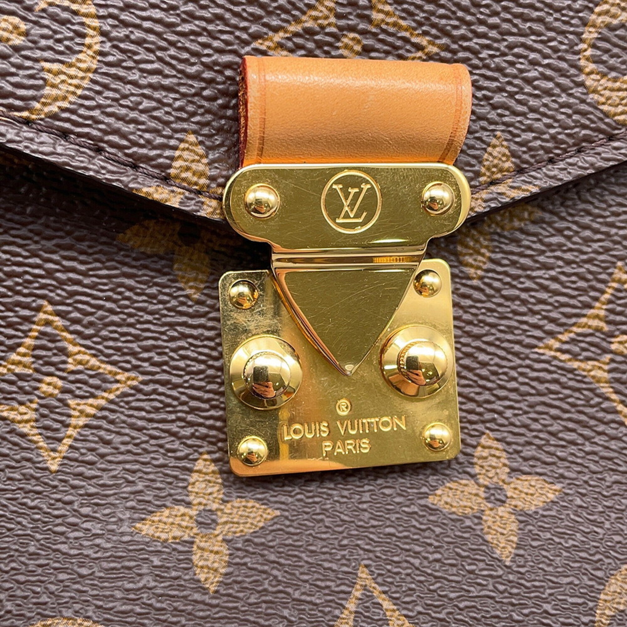 Louis Vuitton Brown Monogram Handbag Pochette (Pre-Owned)