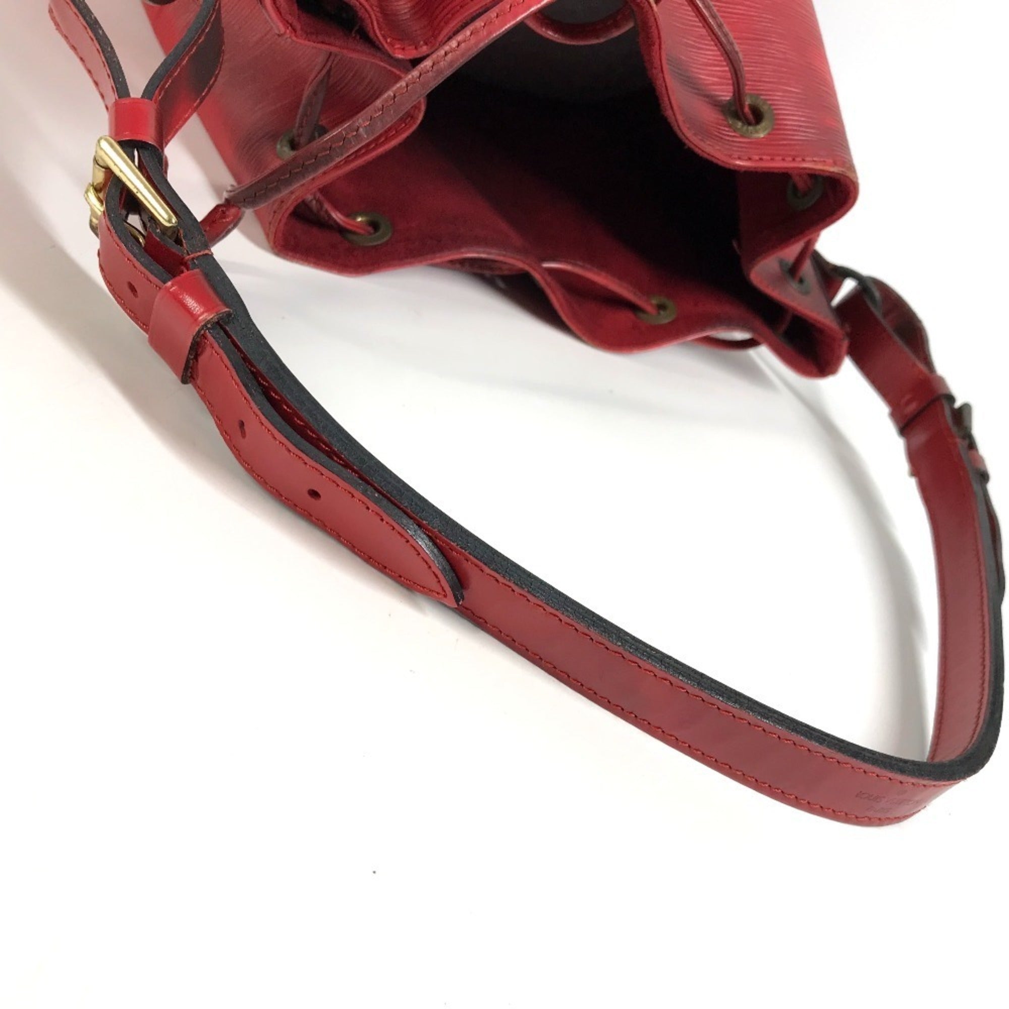 Louis Vuitton Castilian Red Red Color Epi Leather Shoulder Bag (Pre-Owned)