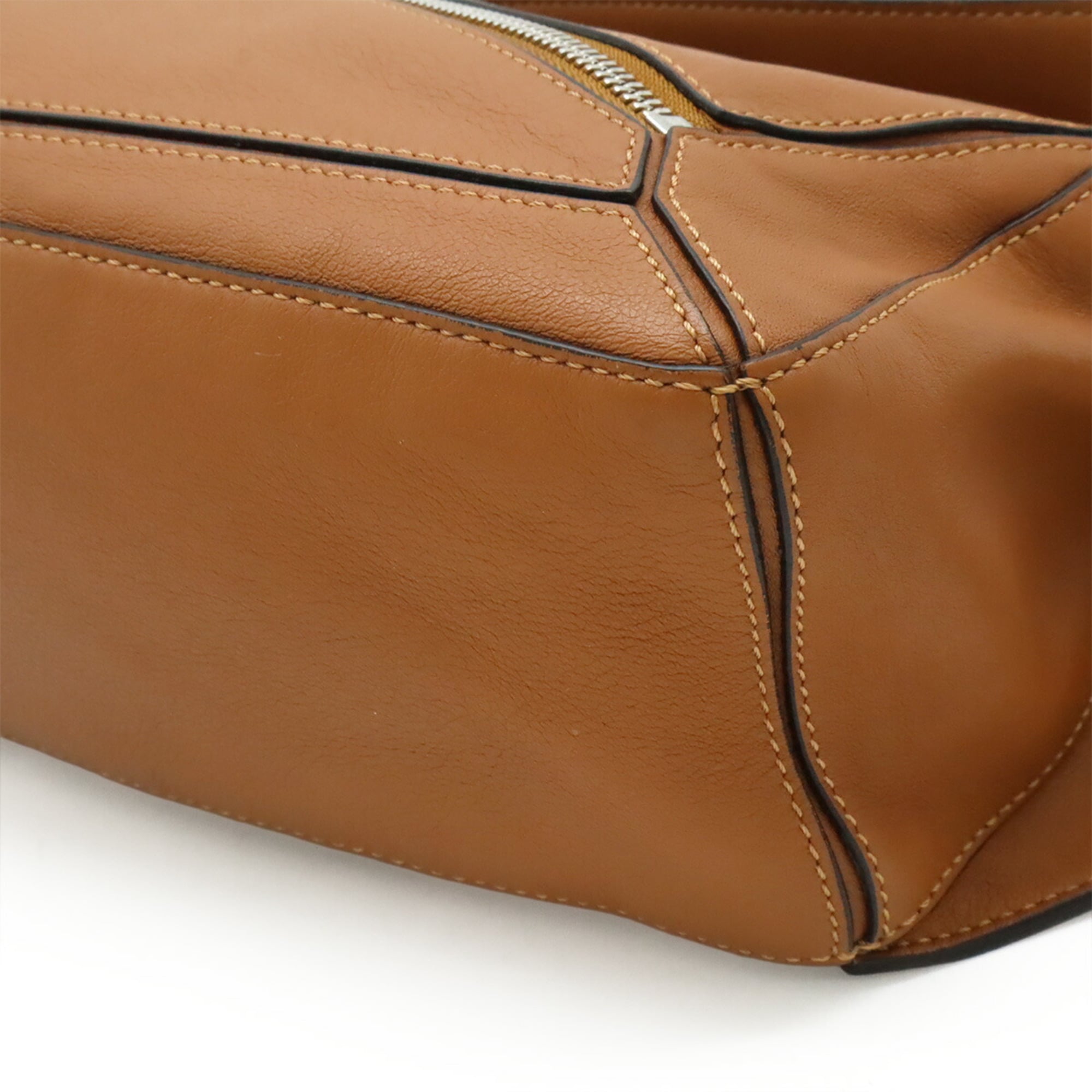 Loewe Brown Leather Shoulder Bag Sling Bag (Pre-Owned)