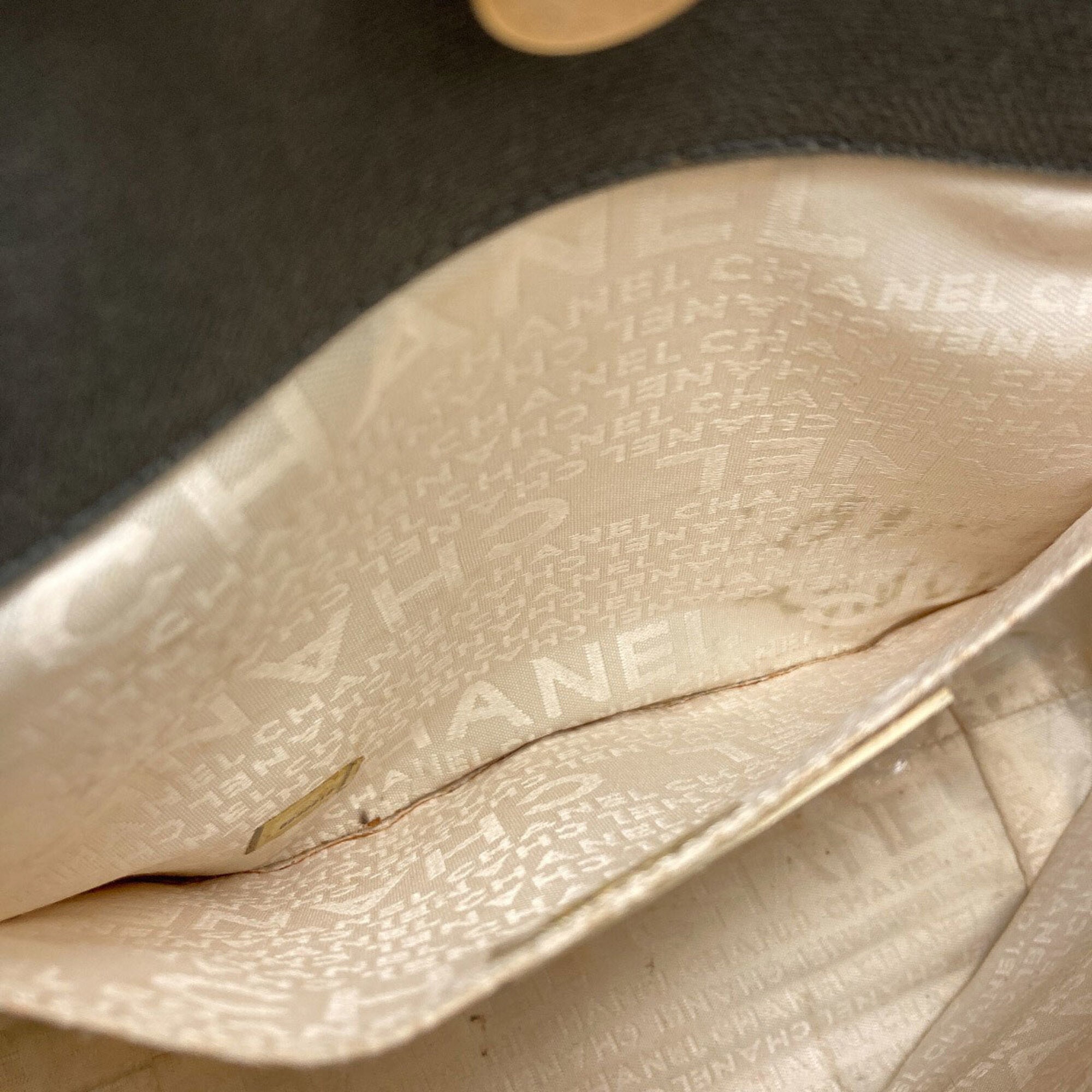 Chanel Gray White Canvas Handbag (Pre-Owned)