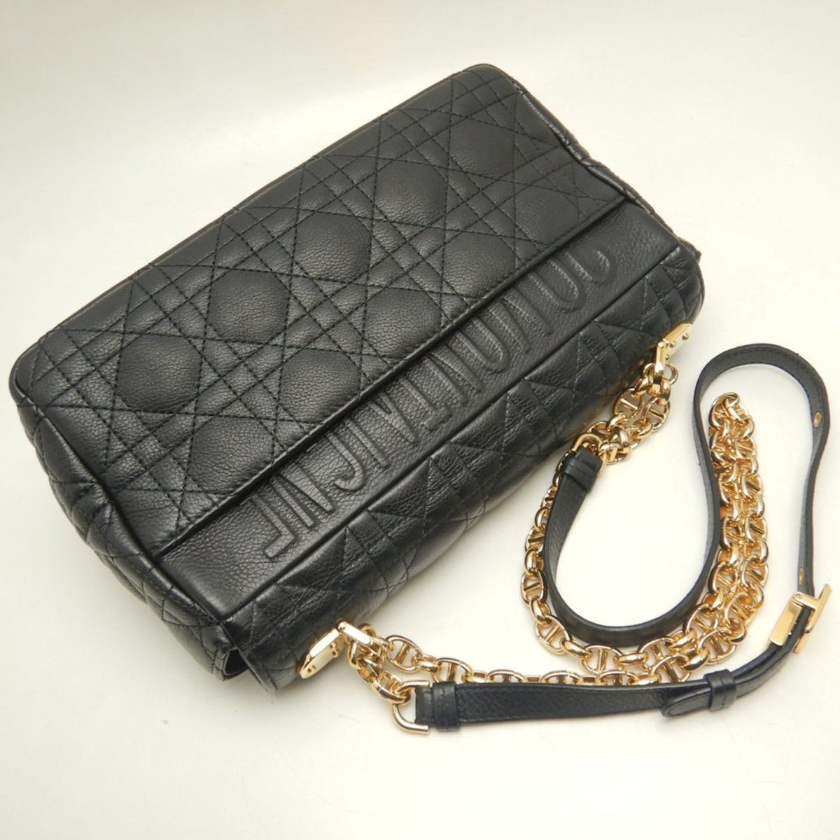 Christian Dior Black Leather Shoulder Bag (Pre-Owned)