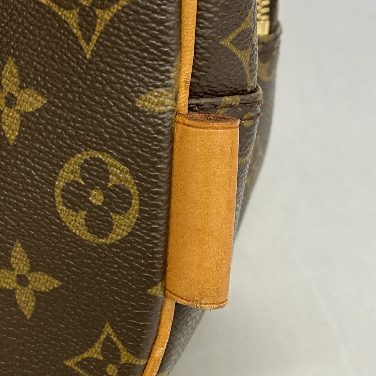 Louis Vuitton Brown Handbag (Pre-Owned)