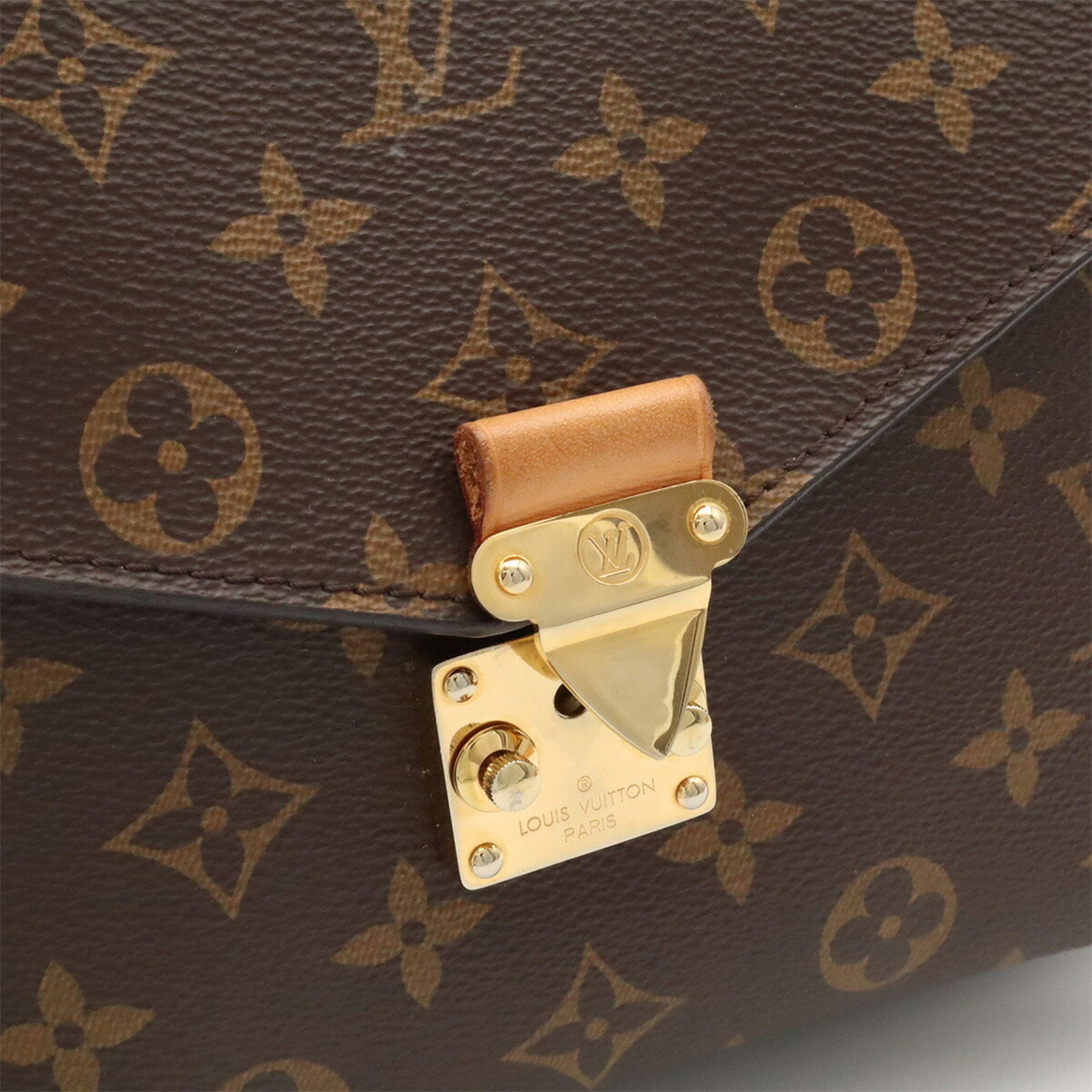 Louis Vuitton Brown Monogram Canvas Clutch Bag Handbag Pochette Shoulder Bag (Pre-Owned)