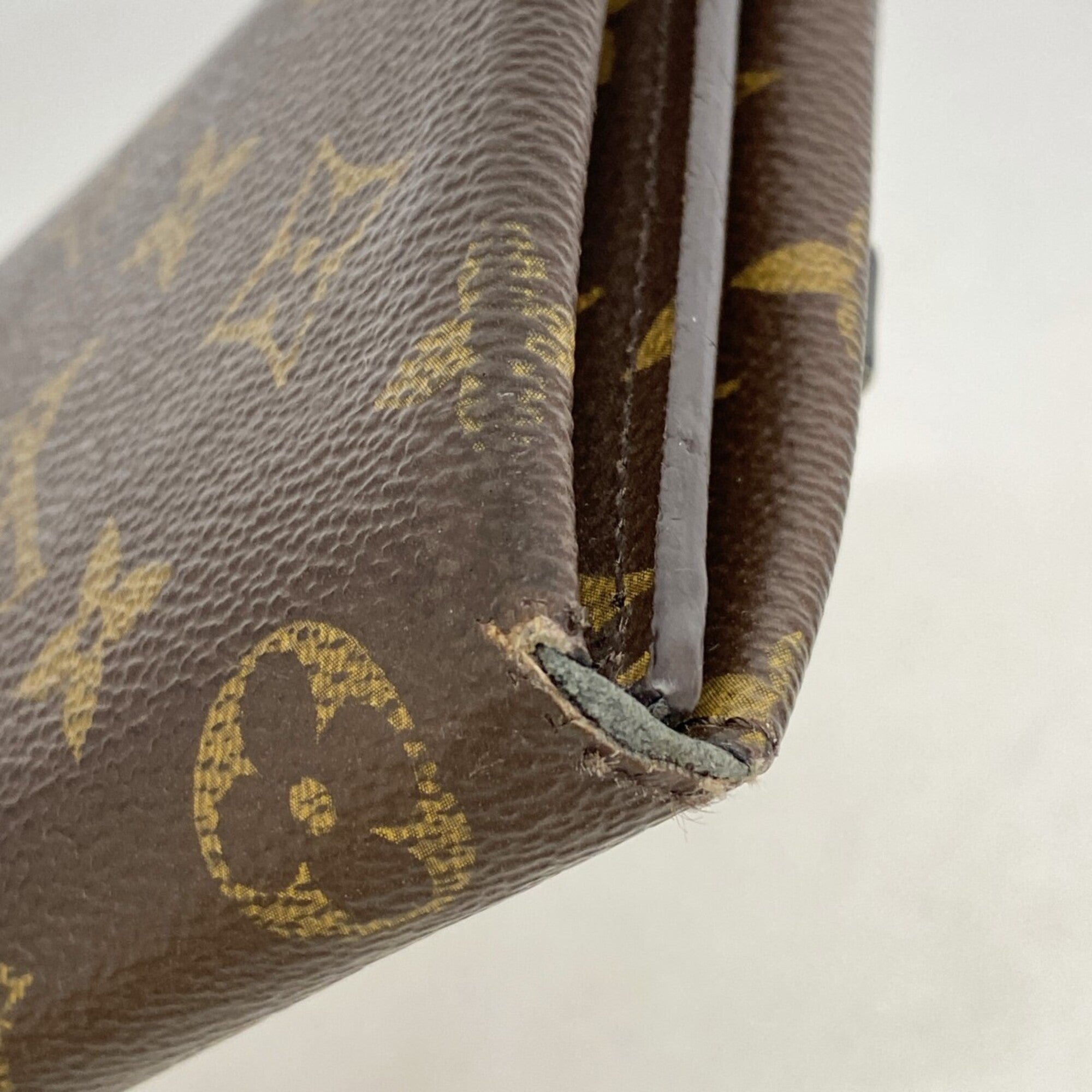 Louis Vuitton Brown Long Wallet (Bi-Fold) (Pre-Owned)
