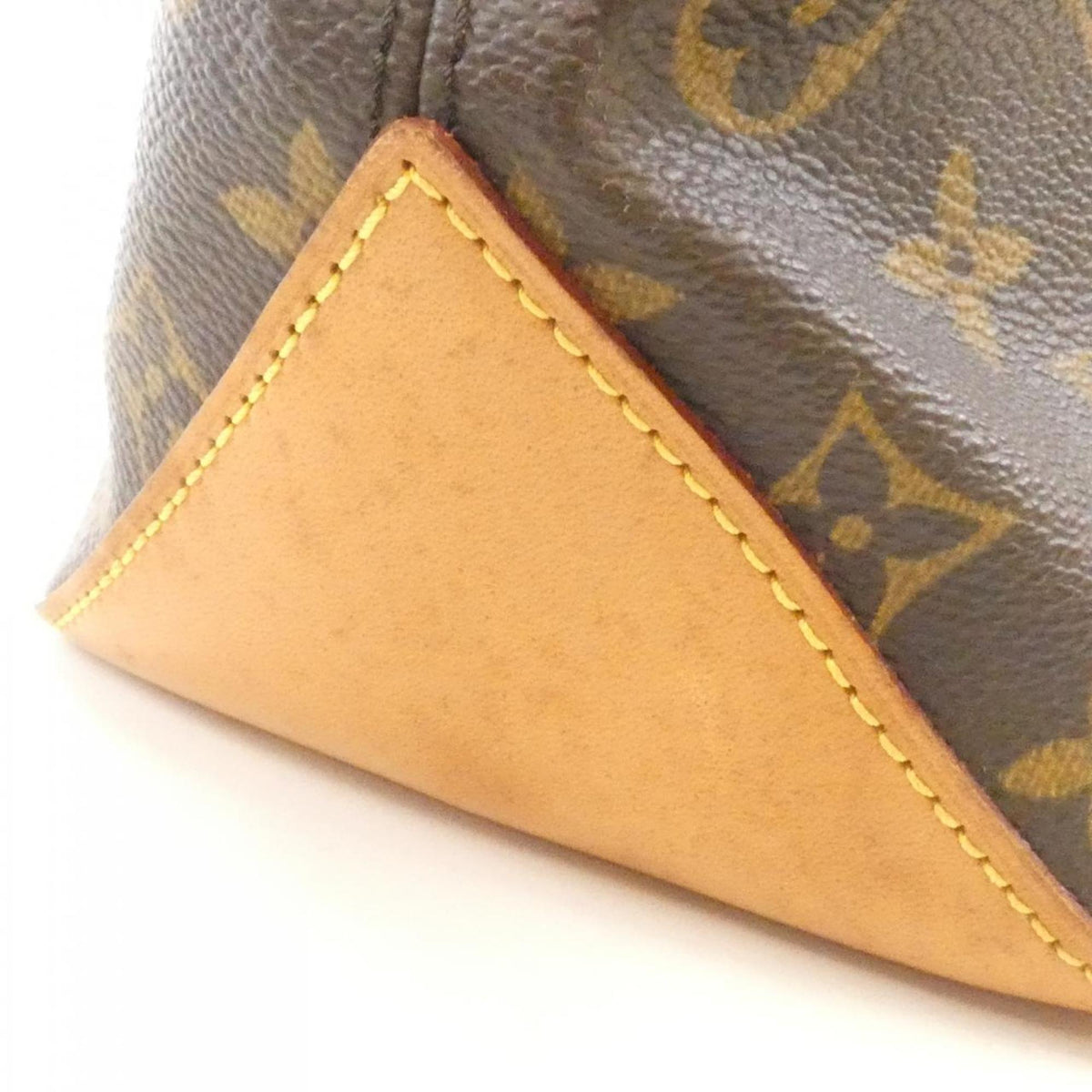 Louis Vuitton Marron Coated Canvas Handbag (Pre-Owned)