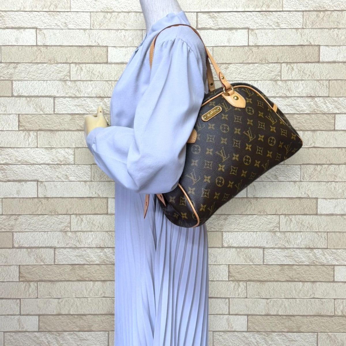 Louis Vuitton Monogram Brown Monogram Shoulder Bag (Pre-Owned)