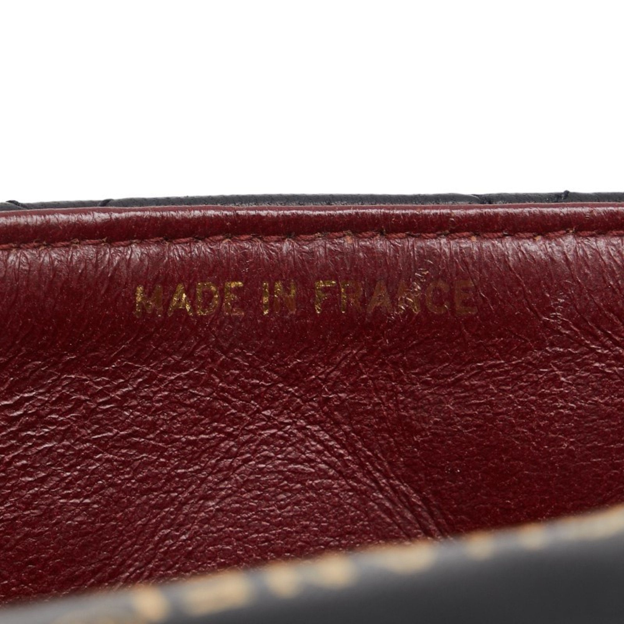 Chanel Black Leather Shoulder Bag (Pre-Owned)