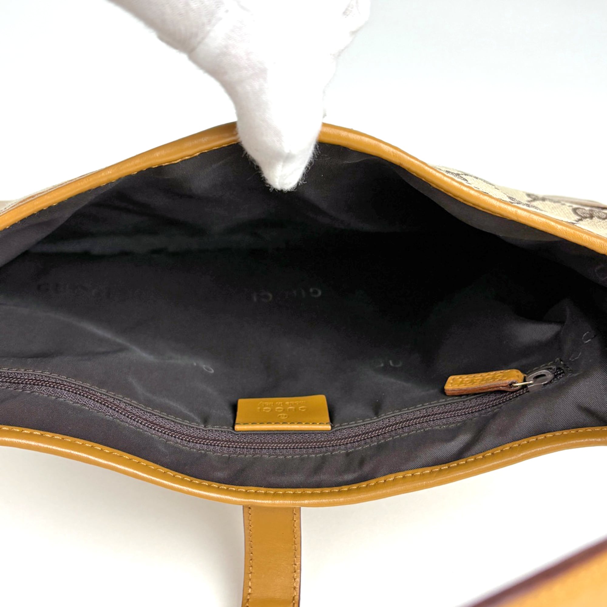 Gucci Brown Gg Canvas Leather Shoulder Bag (Pre-Owned)